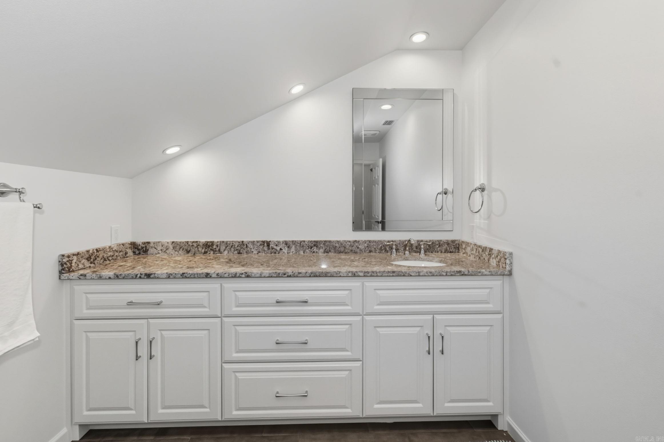 801 Pleasant Valley Drive 19 Property Photo 37