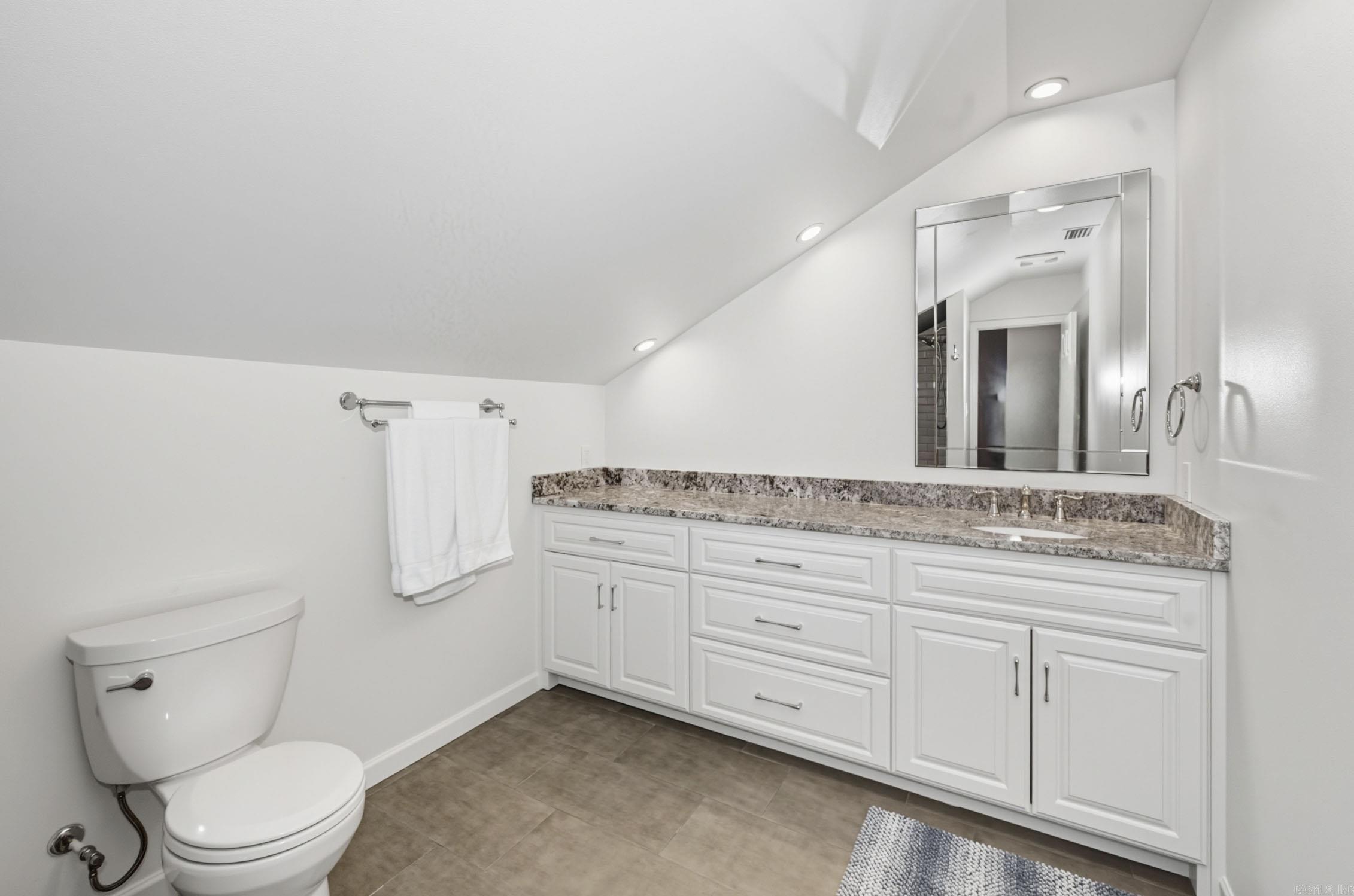 801 Pleasant Valley Drive 19 Property Photo 38