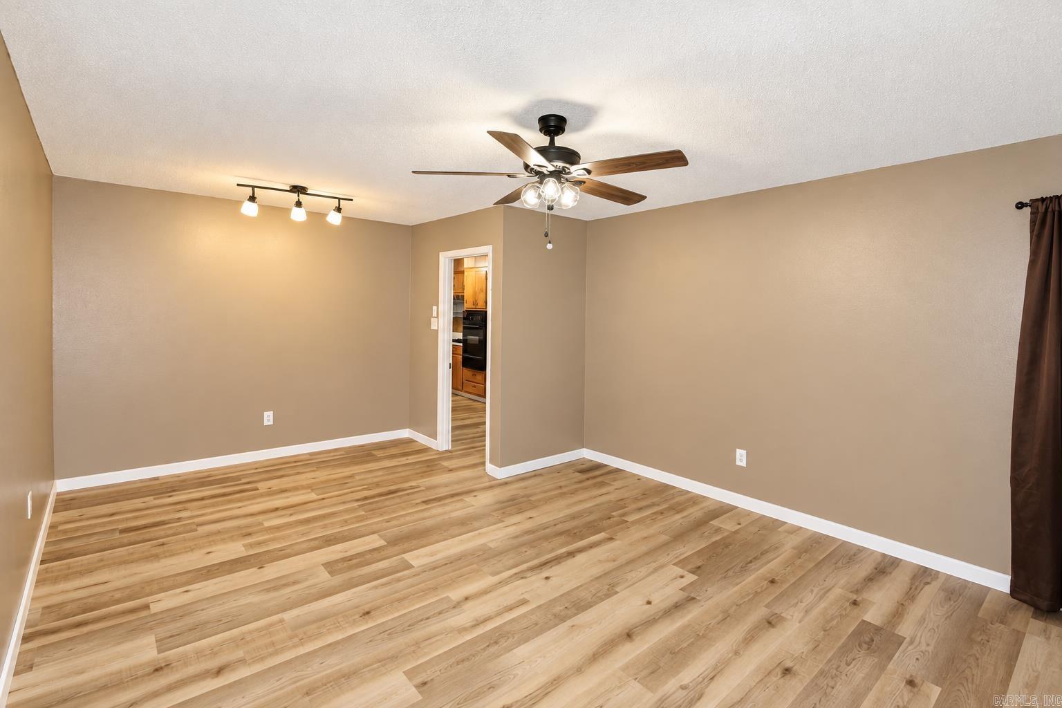 725 Reynold Property Photo 18