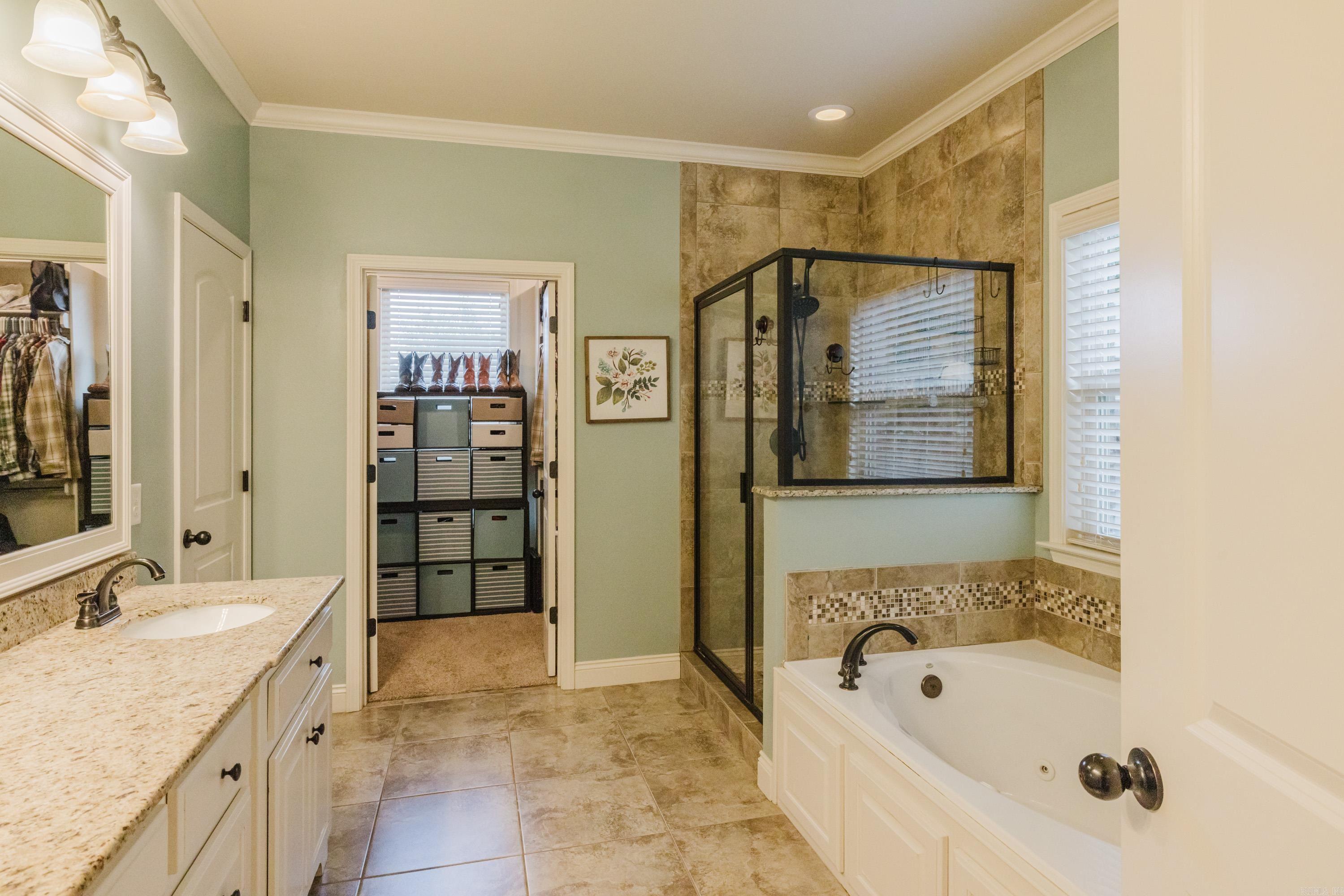3600 Buckskin Road Property Photo 27