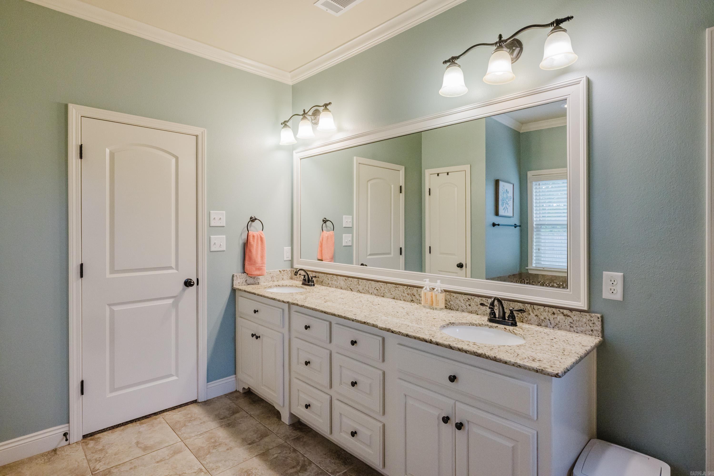 3600 Buckskin Road Property Photo 28