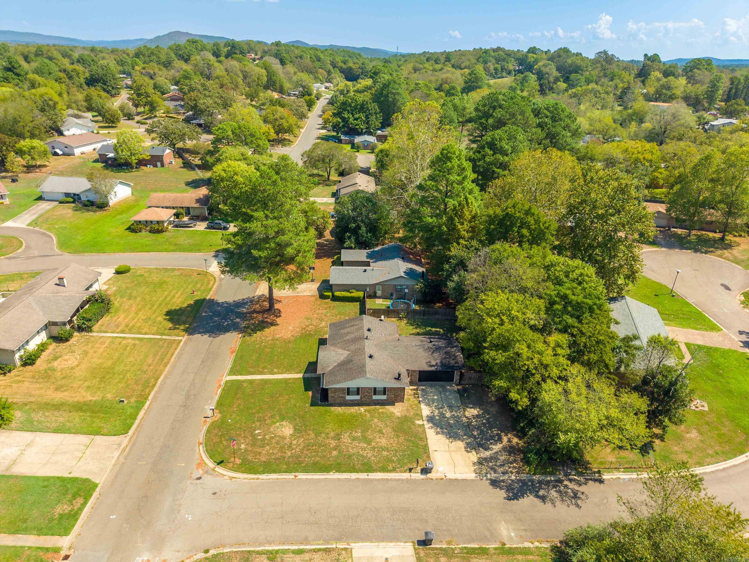 423 Pine Meadows Loop Property Photo 7