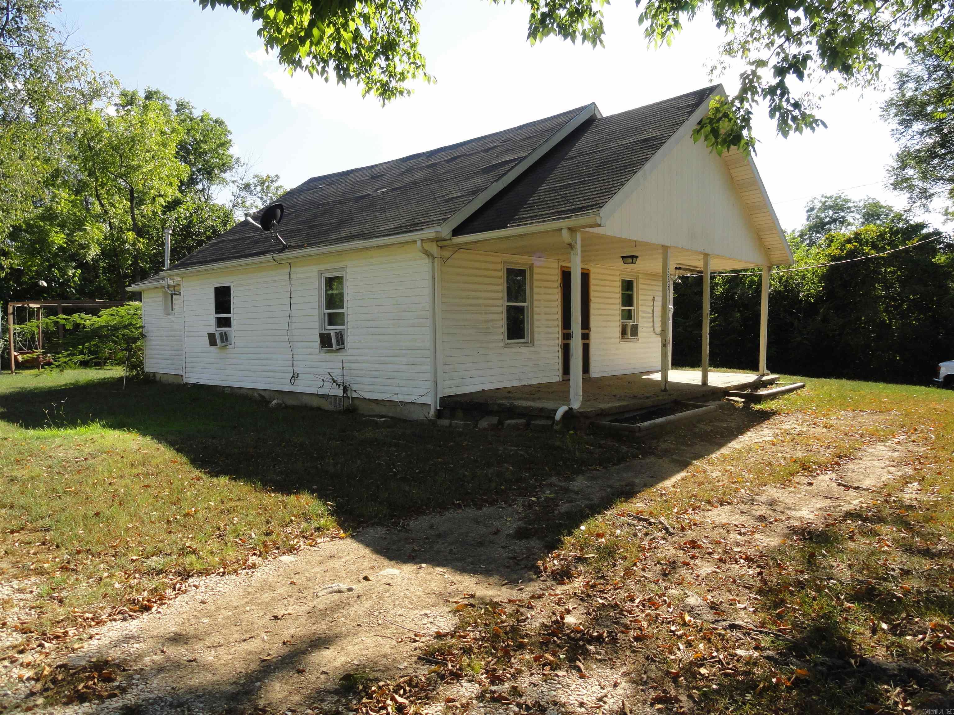 225 Tennyson Street Property Photo 1