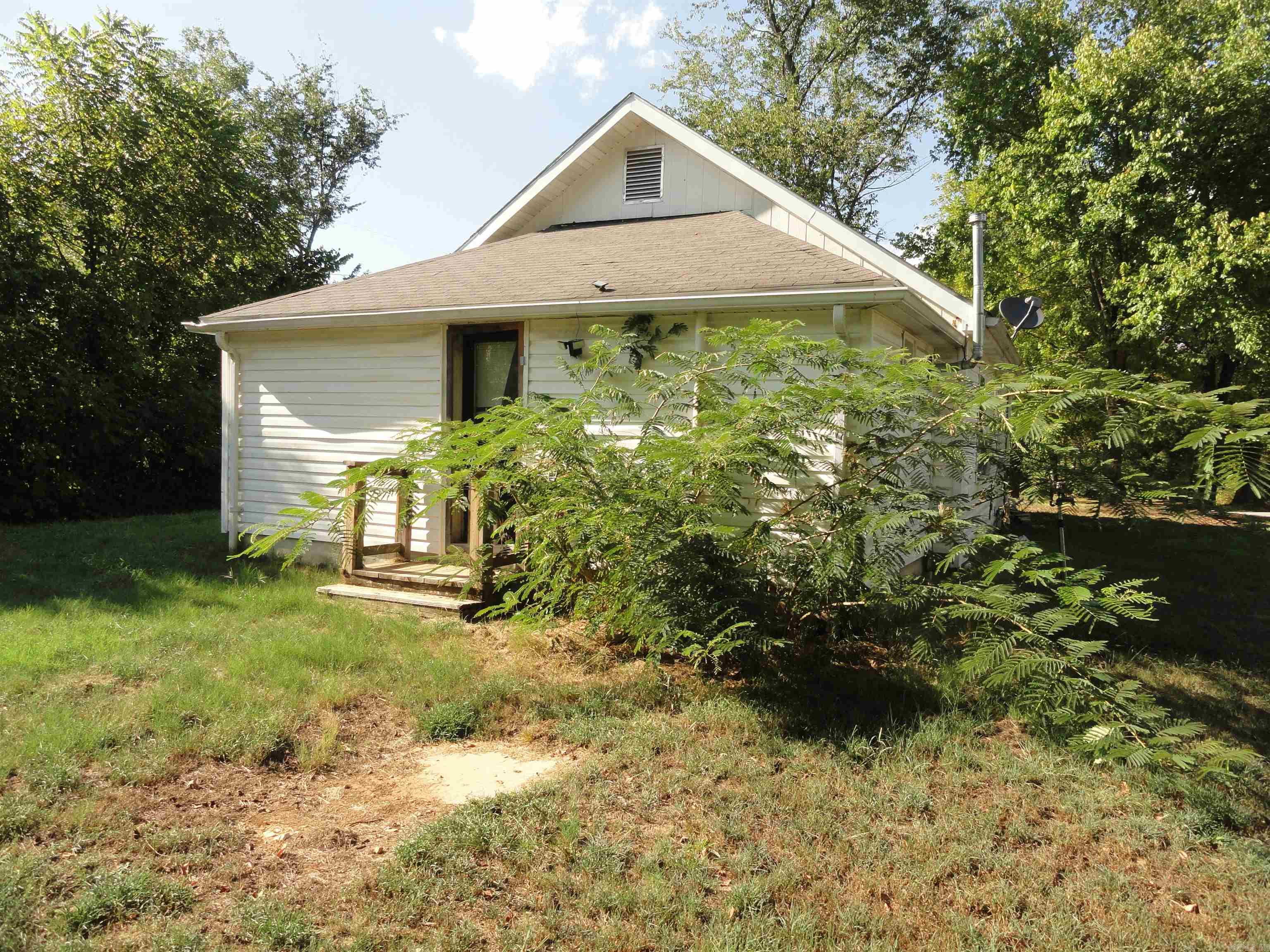 225 Tennyson Street Property Photo 10