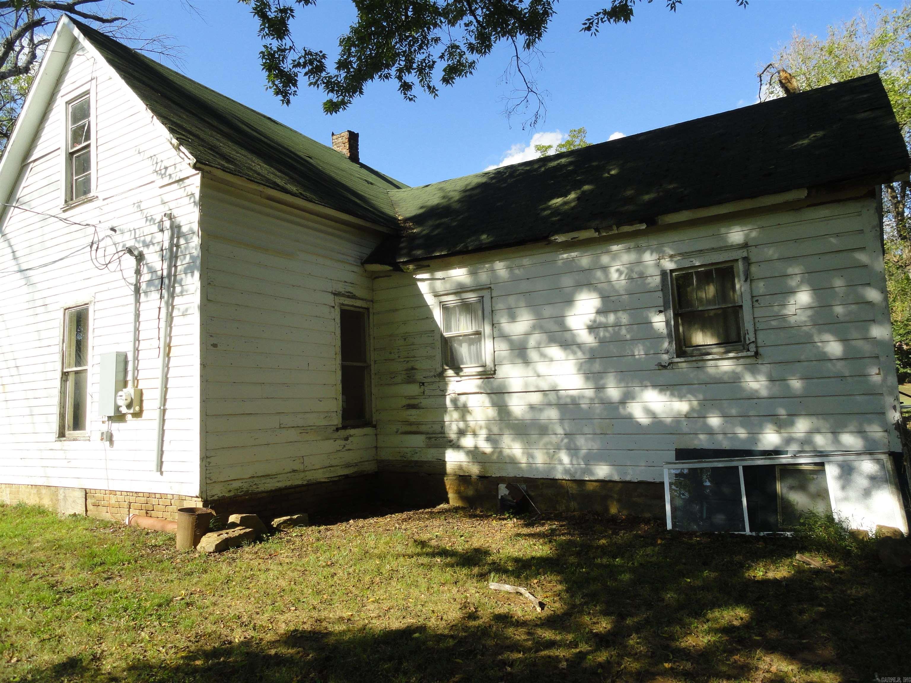 104 Limestone Street Property Photo 6