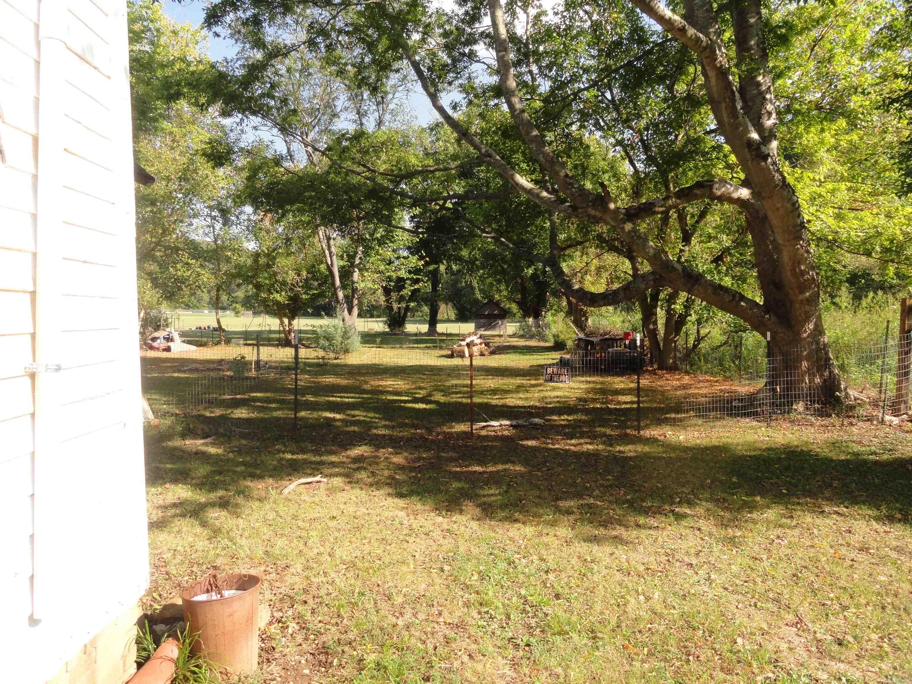 104 Limestone Street Property Photo 7