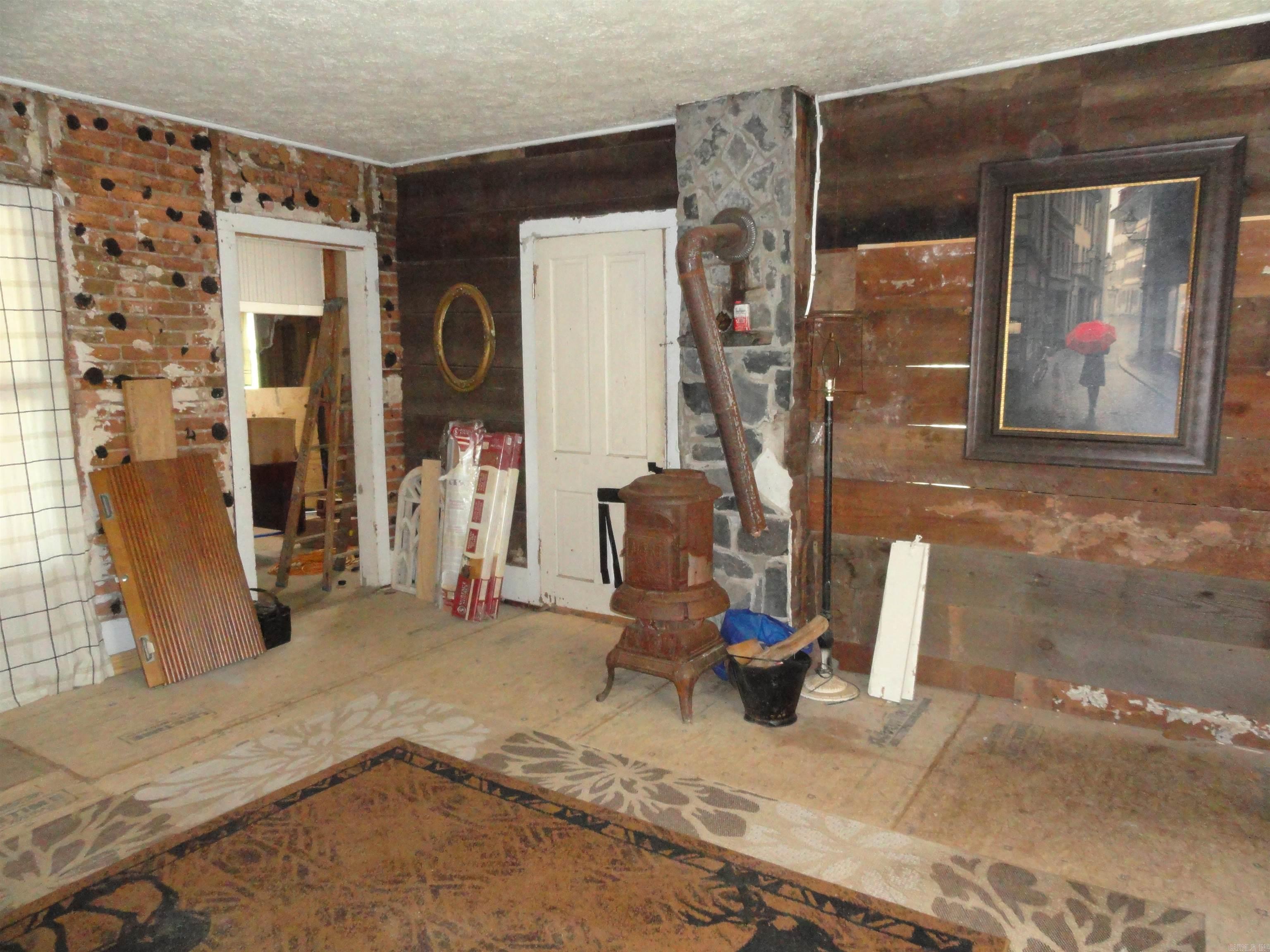 104 Limestone Street Property Photo 17