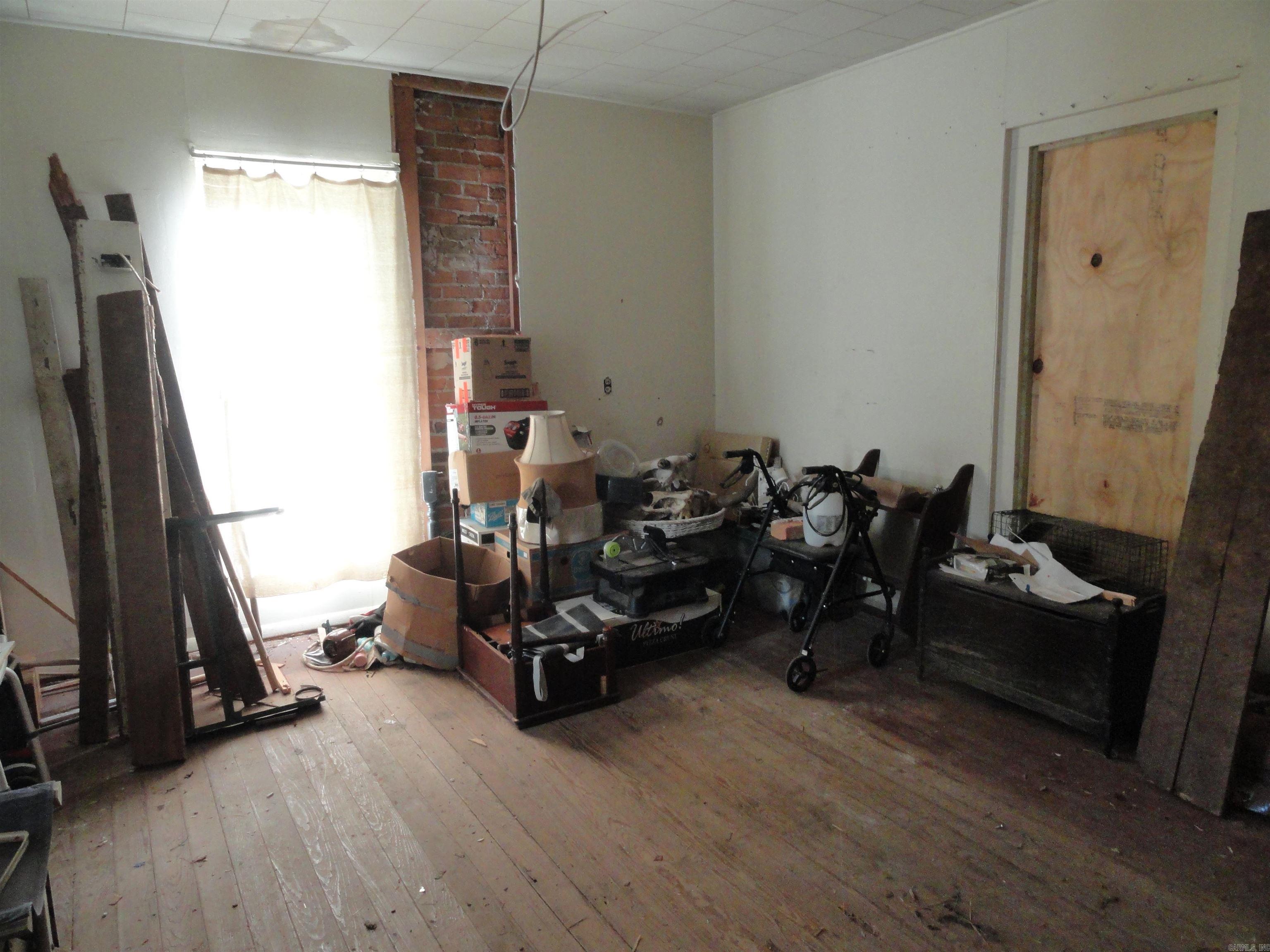 104 Limestone Street Property Photo 22