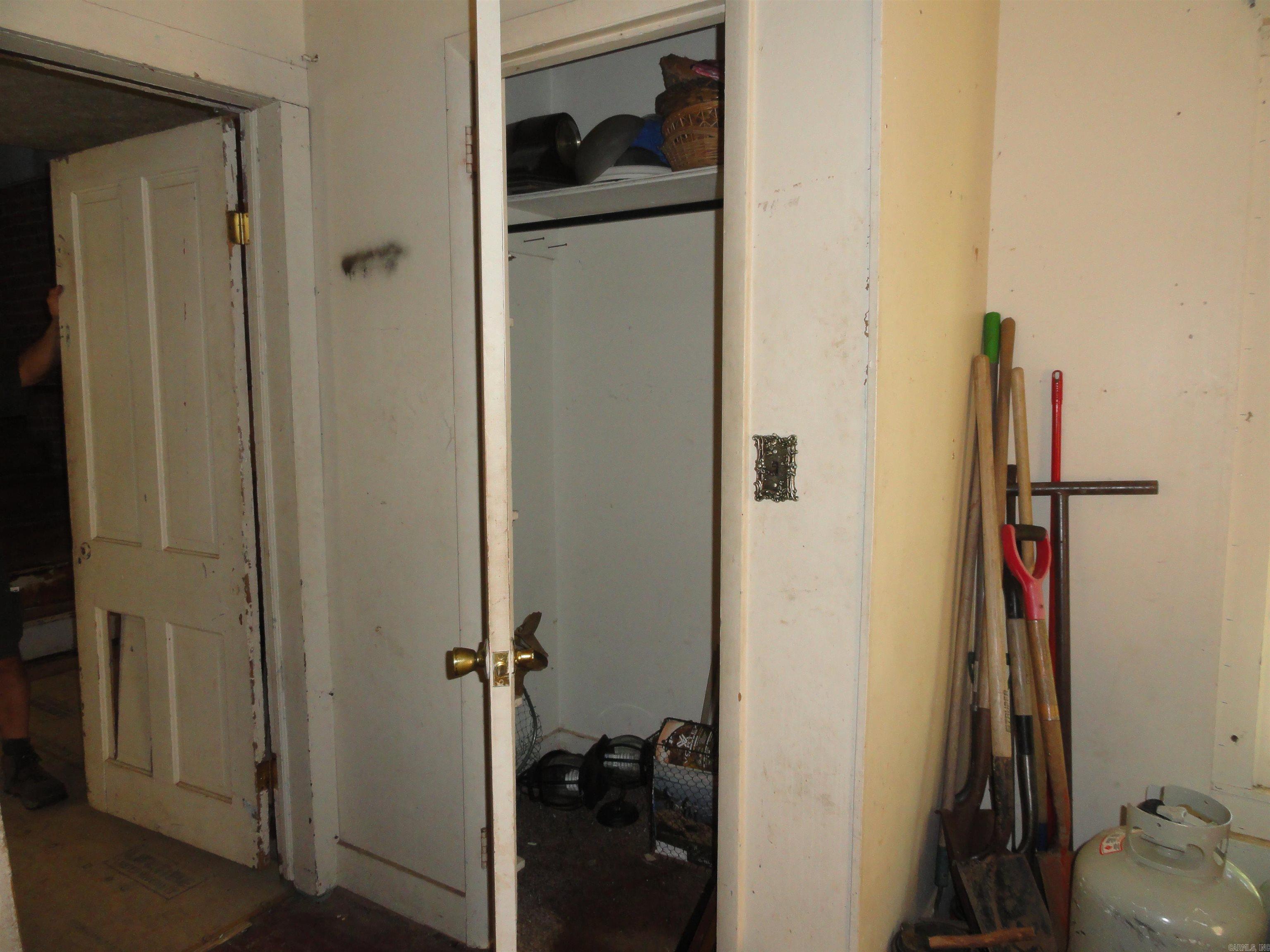104 Limestone Street Property Photo 23