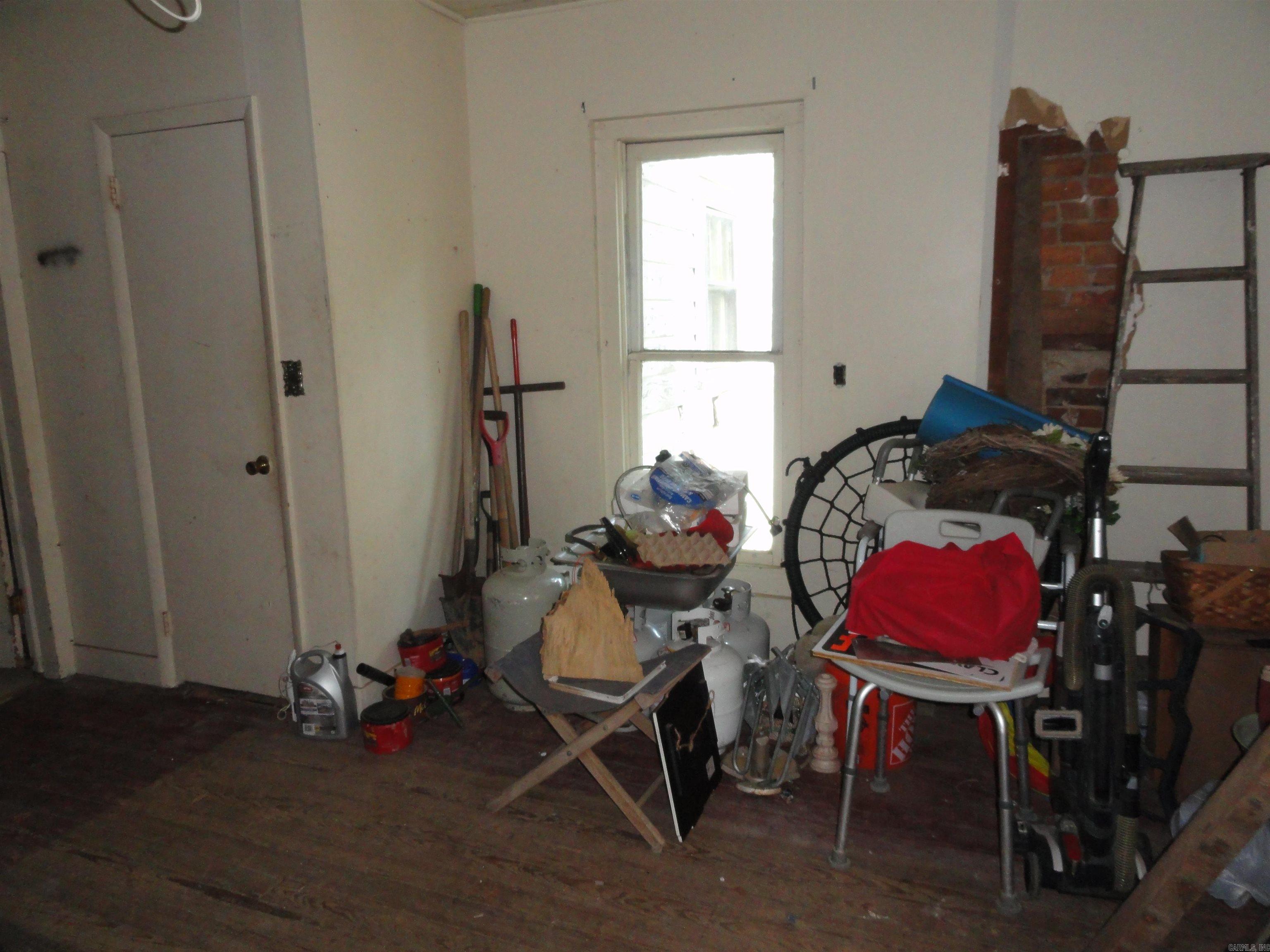 104 Limestone Street Property Photo 25