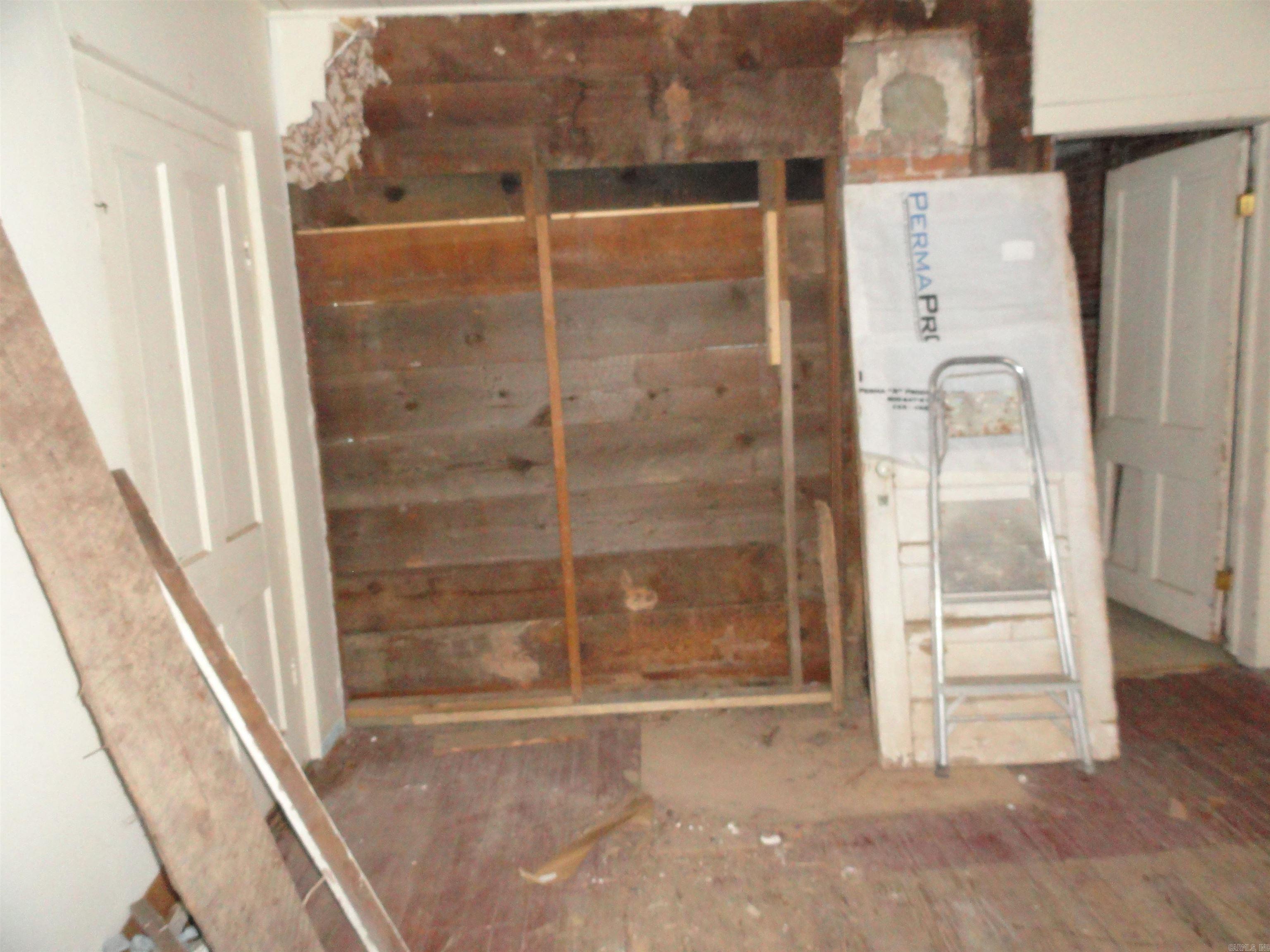 104 Limestone Street Property Photo 26