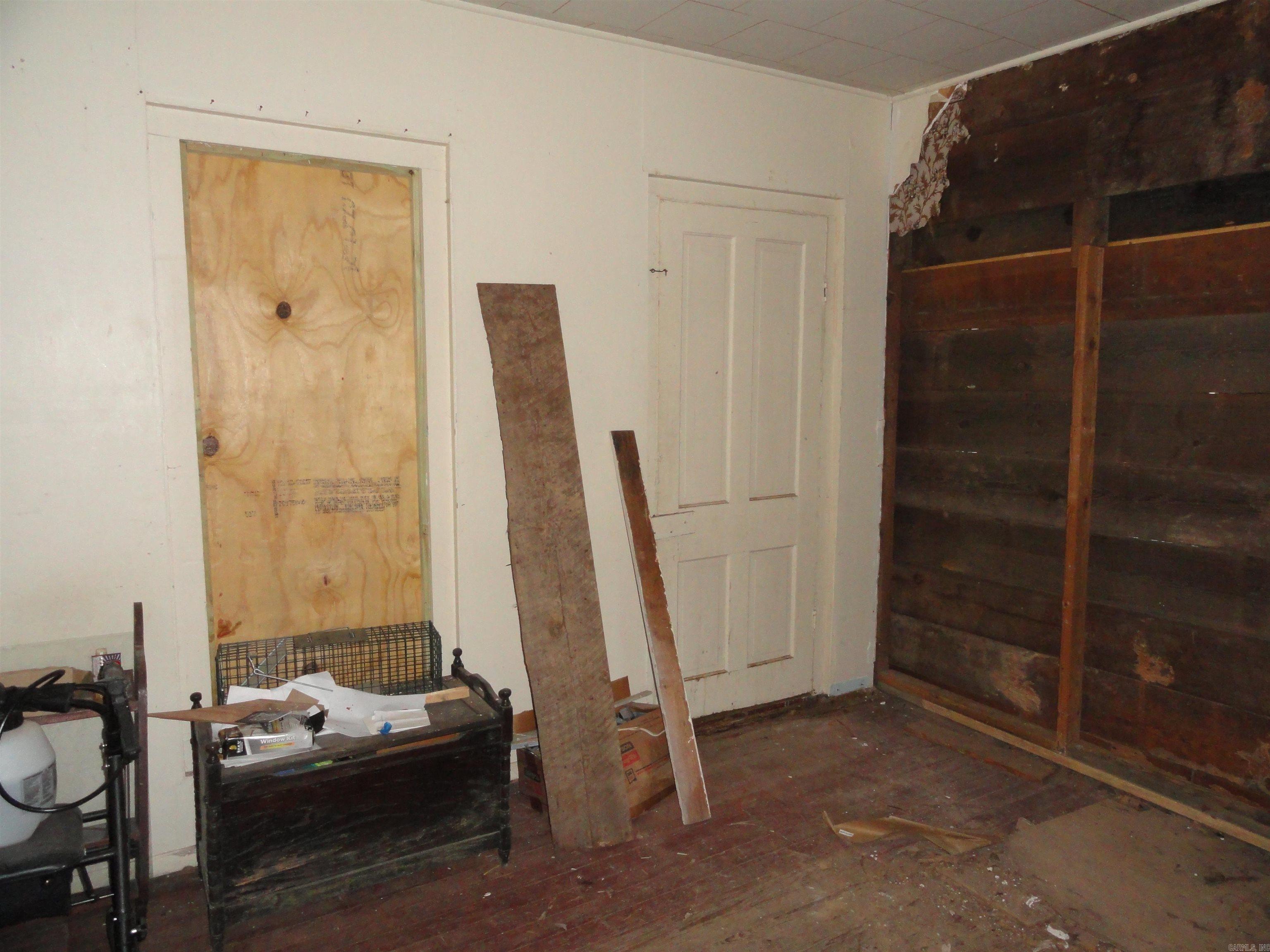 104 Limestone Street Property Photo 27