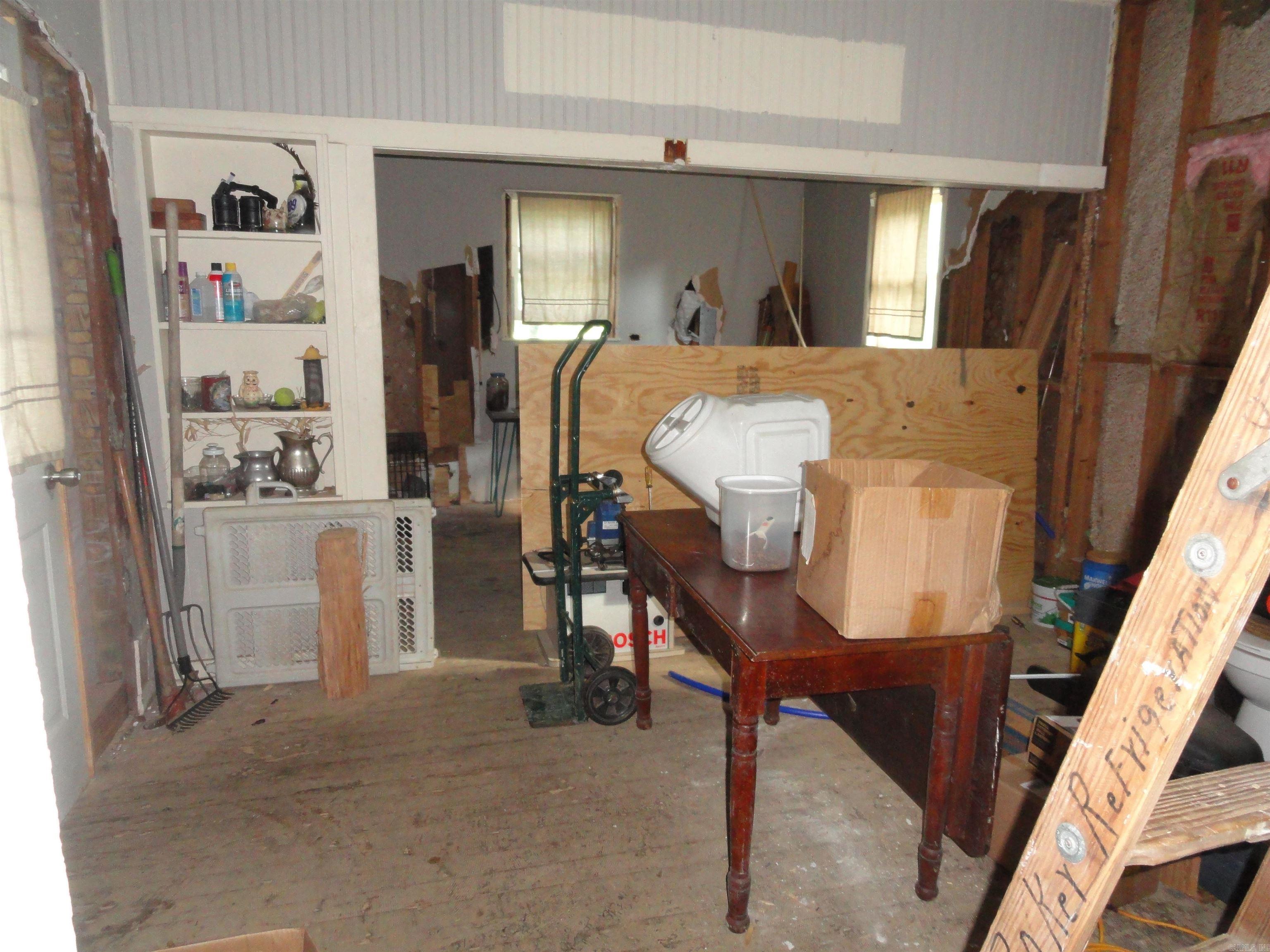104 Limestone Street Property Photo 30