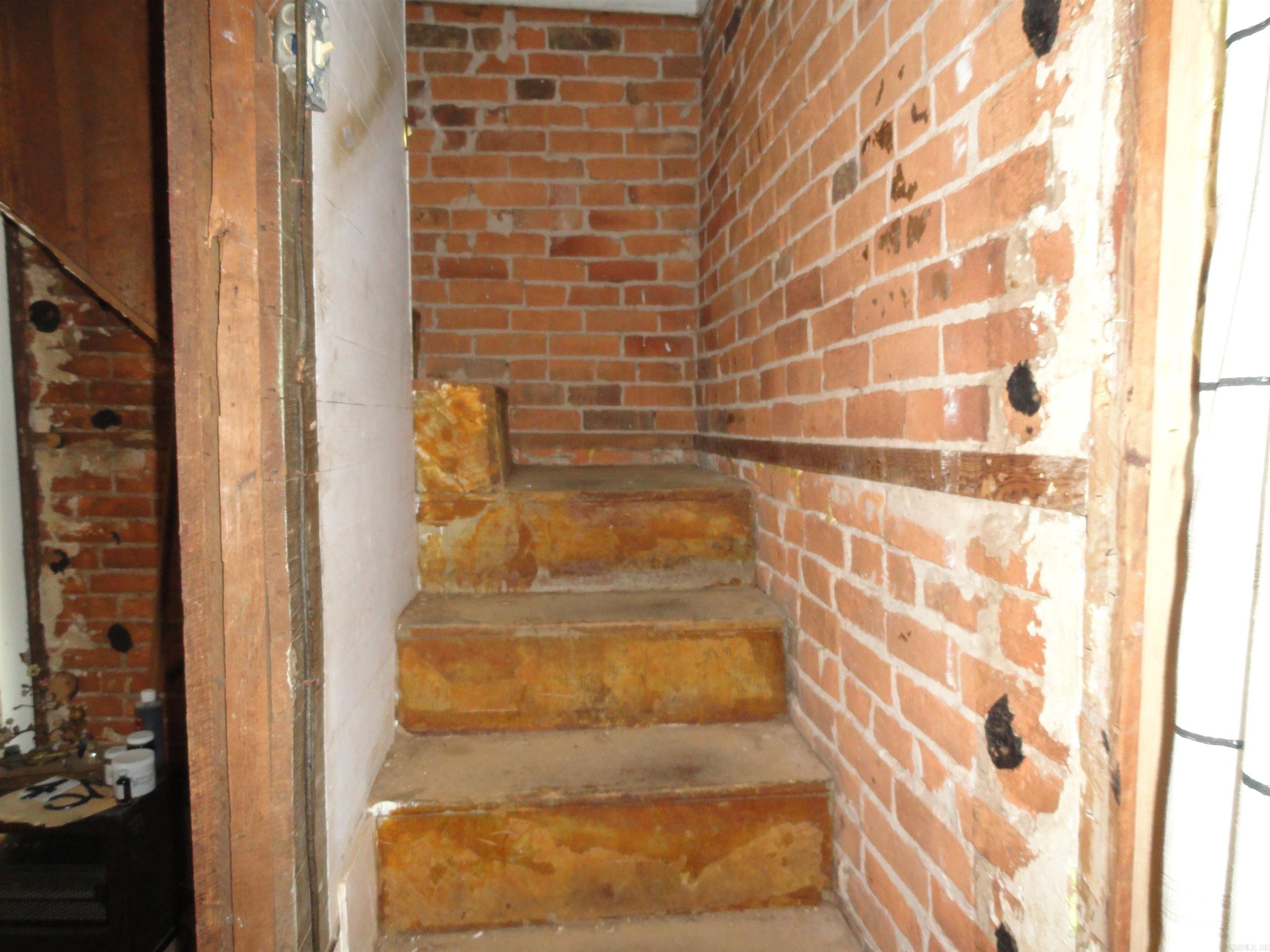 104 Limestone Street Property Photo 40