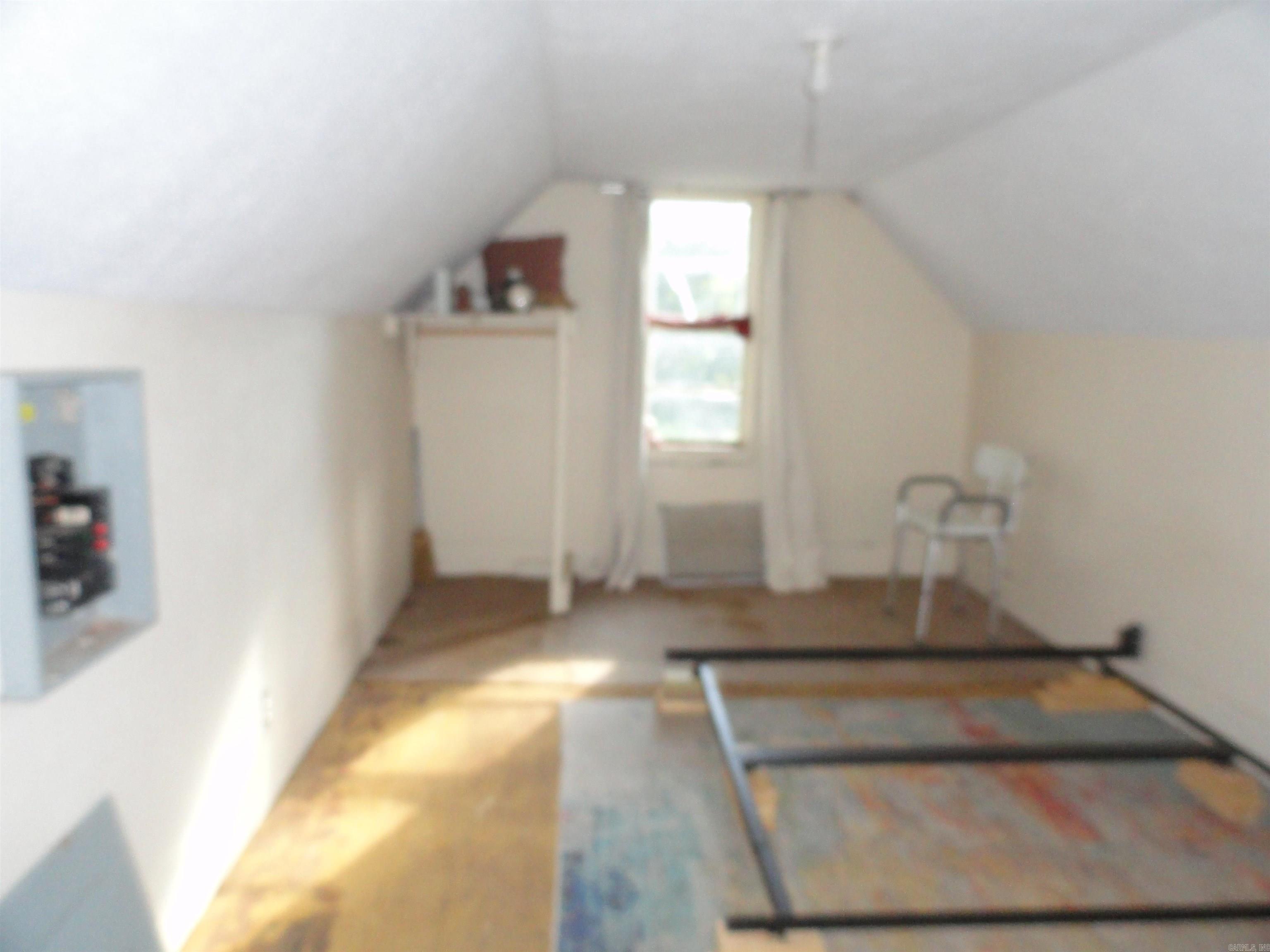 104 Limestone Street Property Photo 43