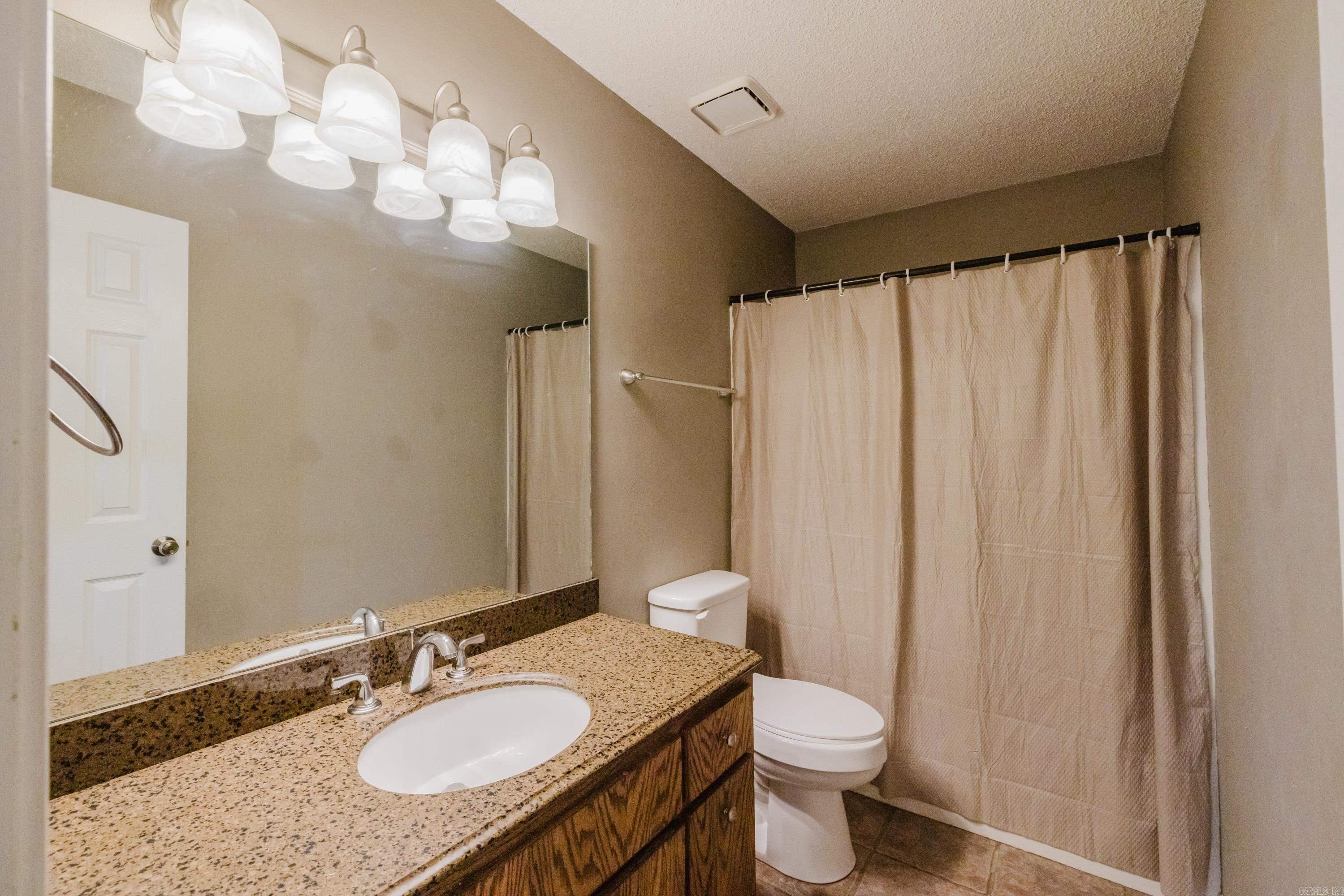 902 Weatherford Property Photo 25