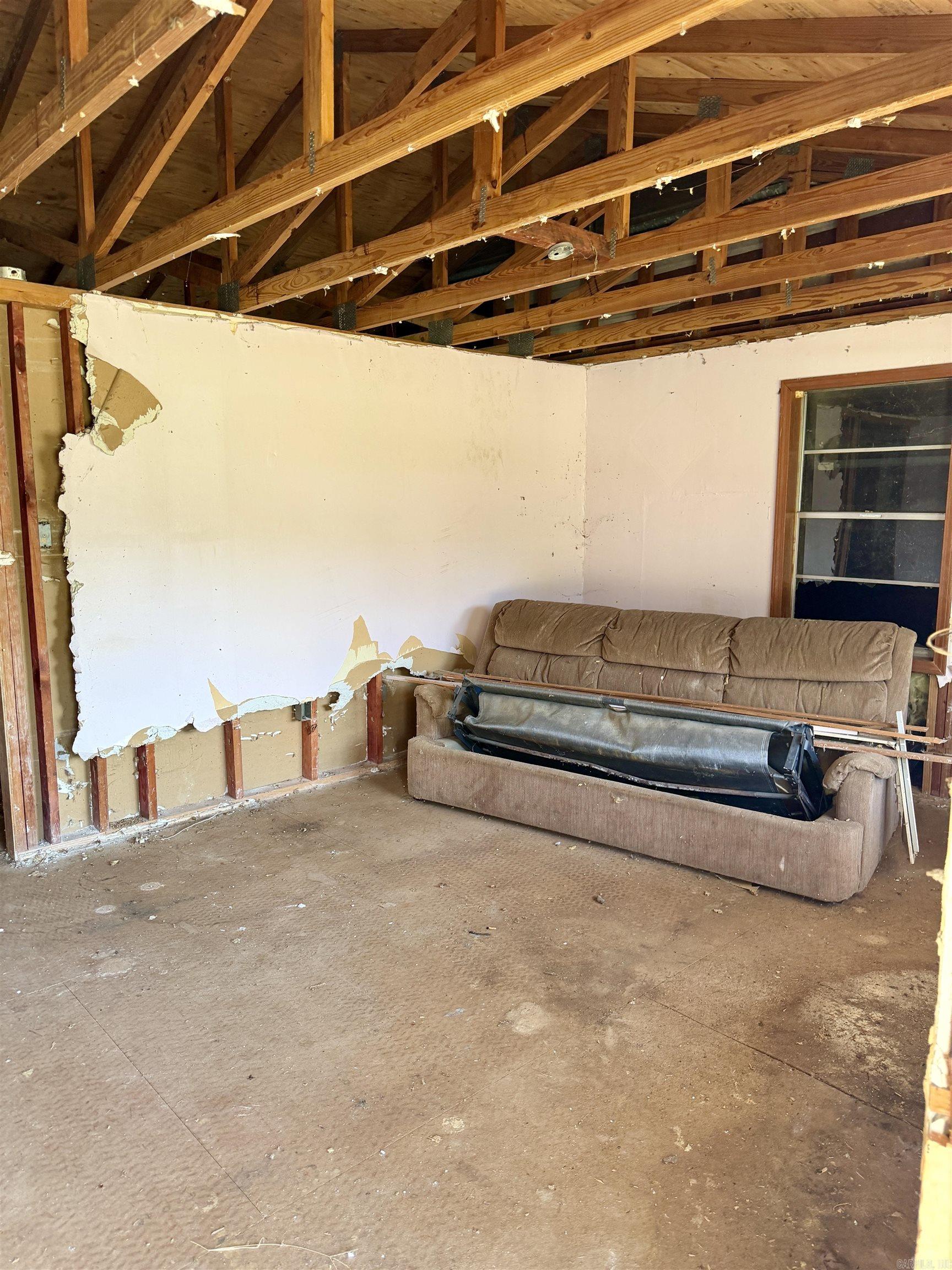 409 S Patton St Property Photo 4