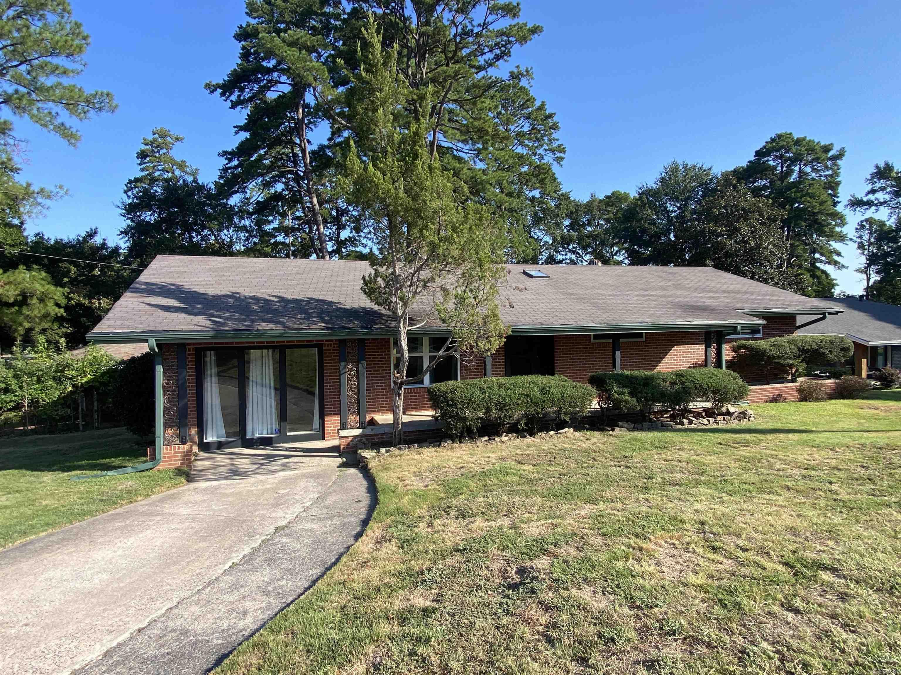 50 Broadmoor Drive Property Photo 16