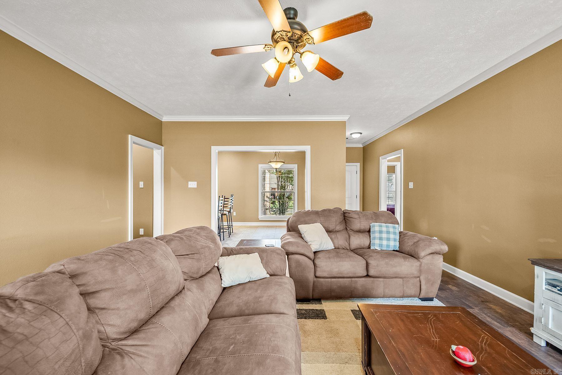 14 Oak Tree Circle Property Photo 5