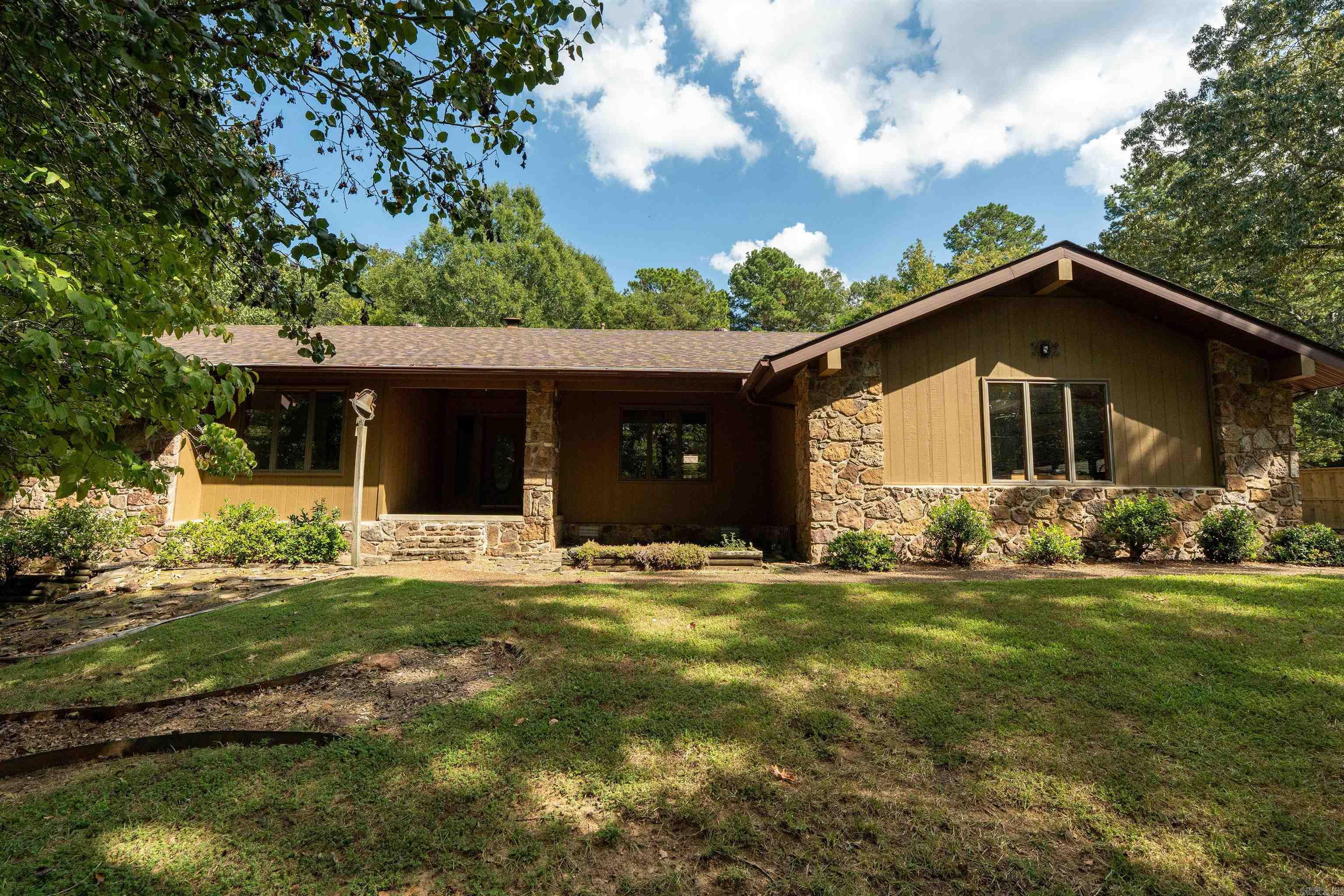 5 Westpark Drive Property Photo 2