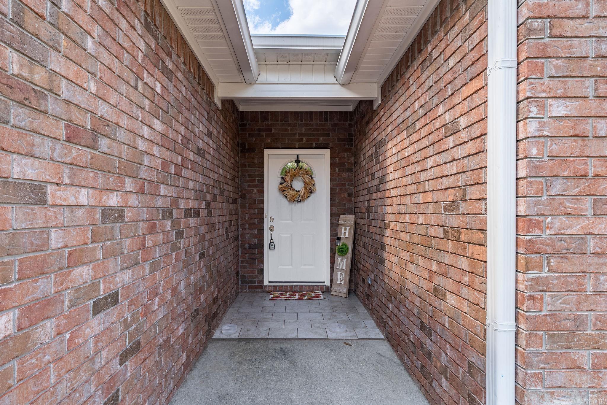147 Westoak Place Property Photo 3
