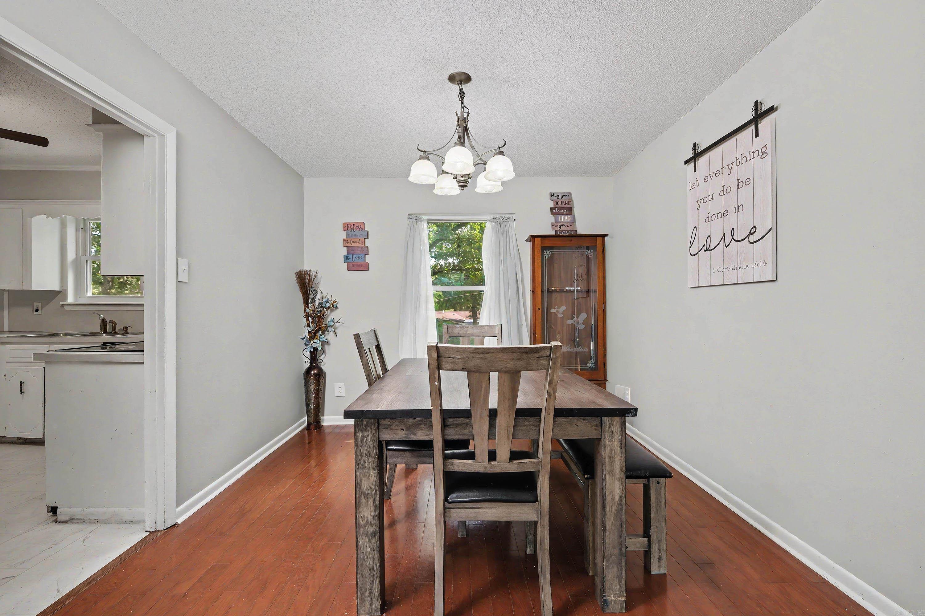 12 Sallisaw Ct Property Photo 8