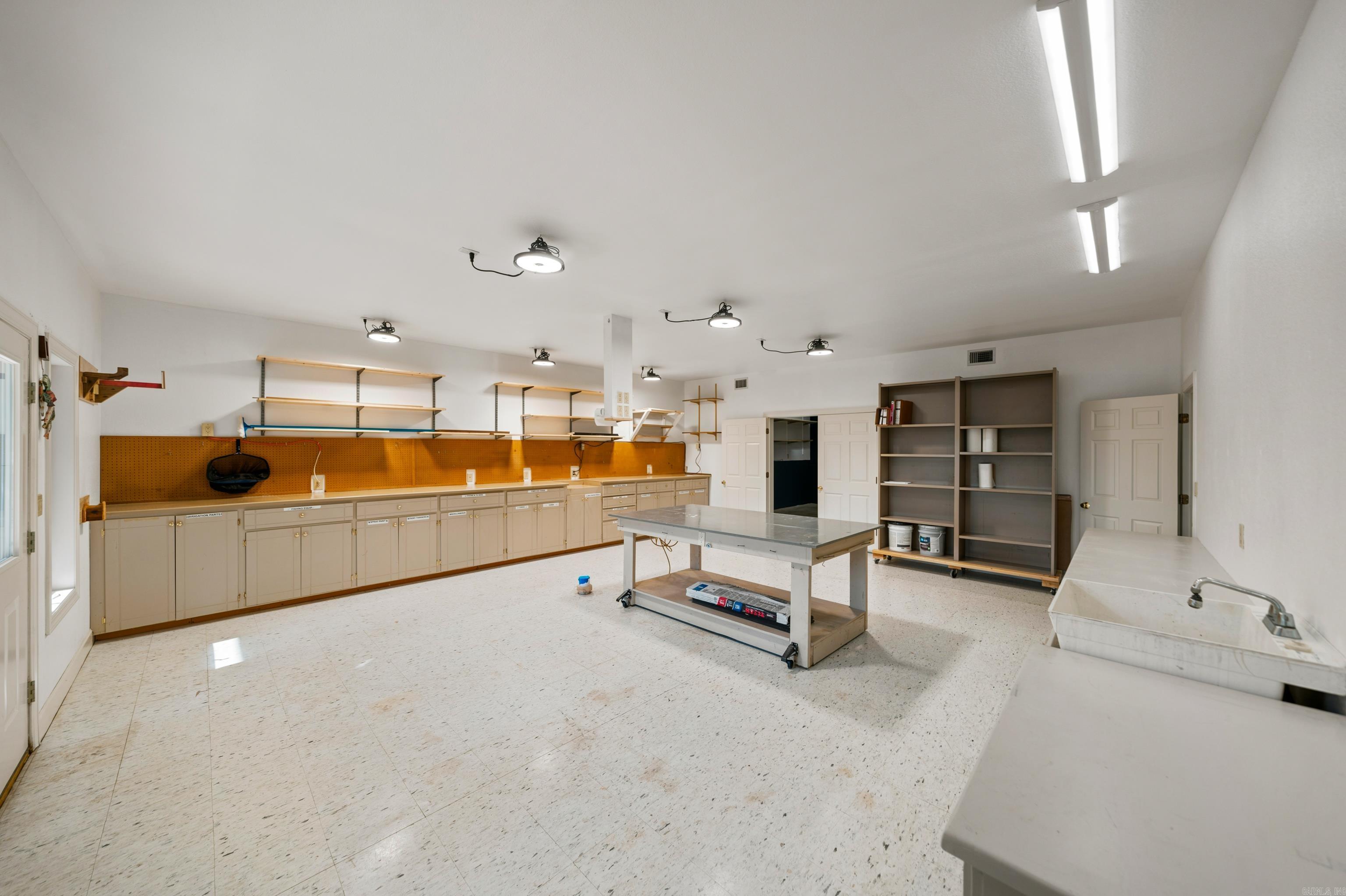 3 Ibi Lane Property Photo 40