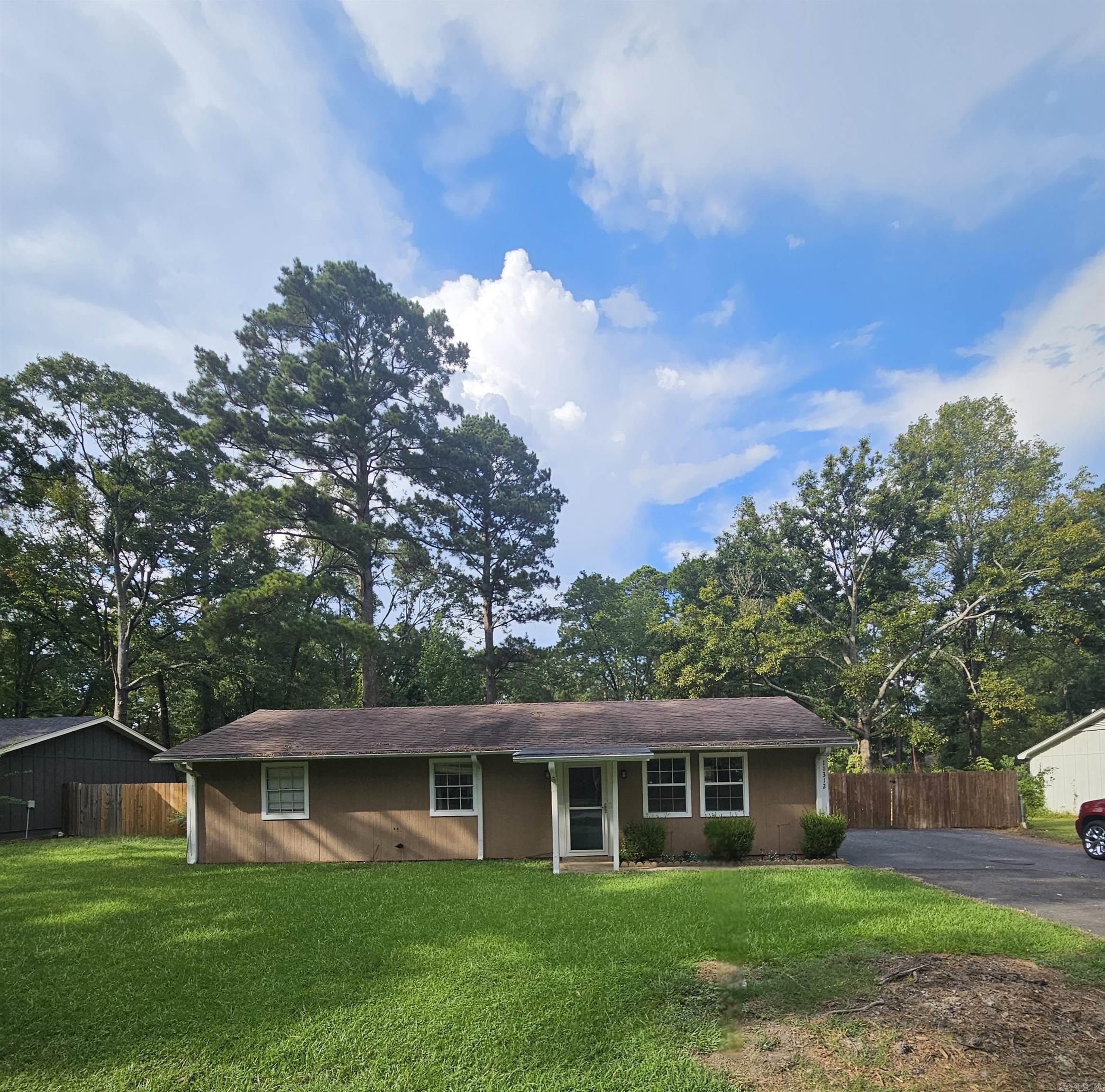 11312 Vine St Property Photo 1