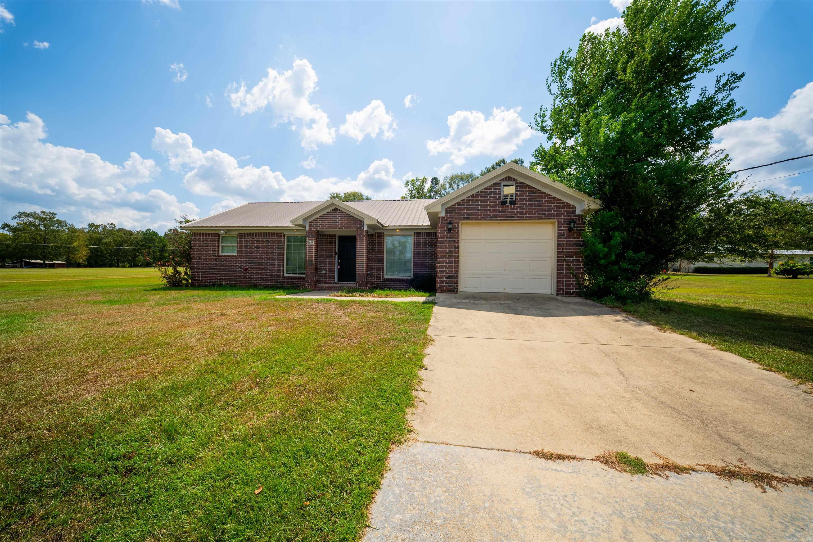 1615 Carroll Road Property Photo 1