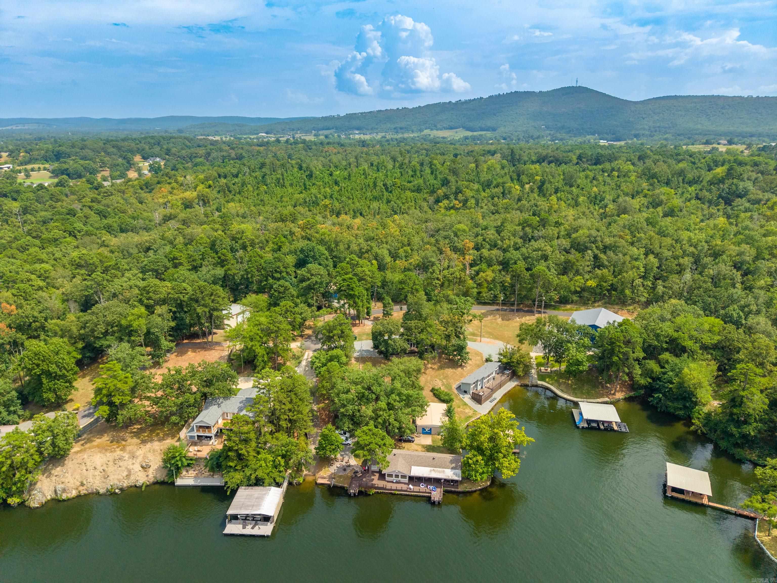 679,689,683 Little Mazarn Road Property Photo 3