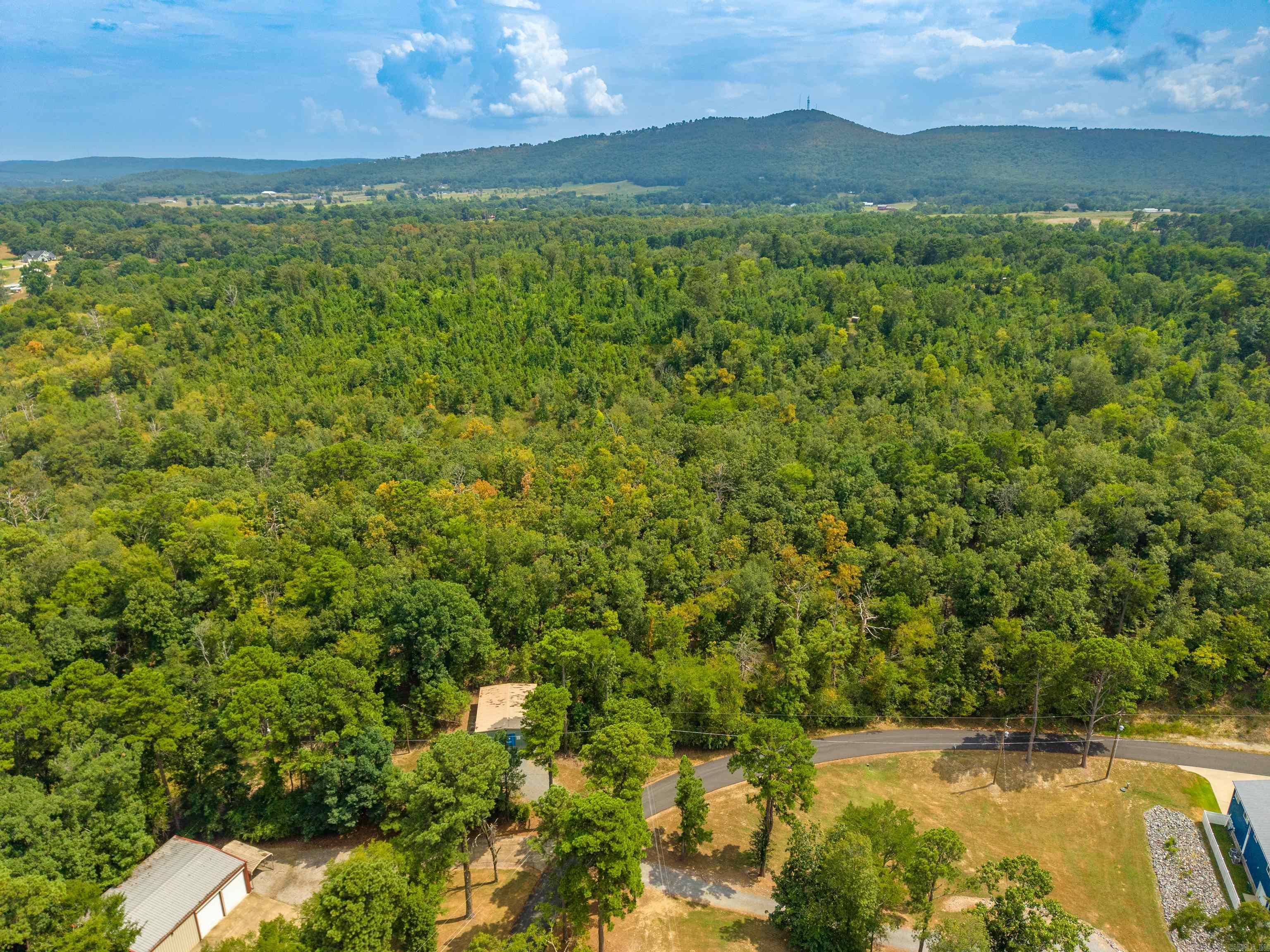 679,689,683 Little Mazarn Road Property Photo 4