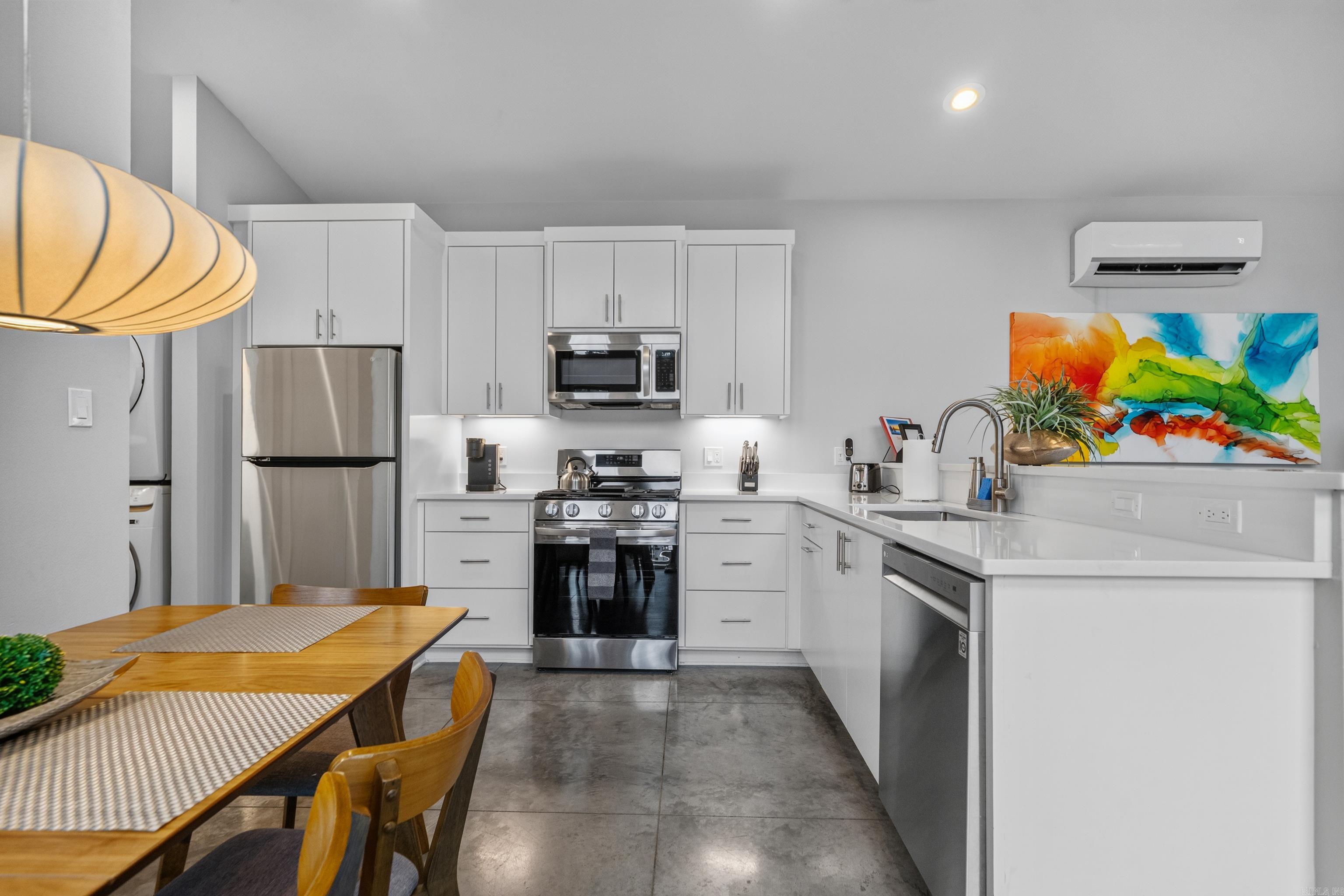 679,689,683 Little Mazarn Road Property Photo 20