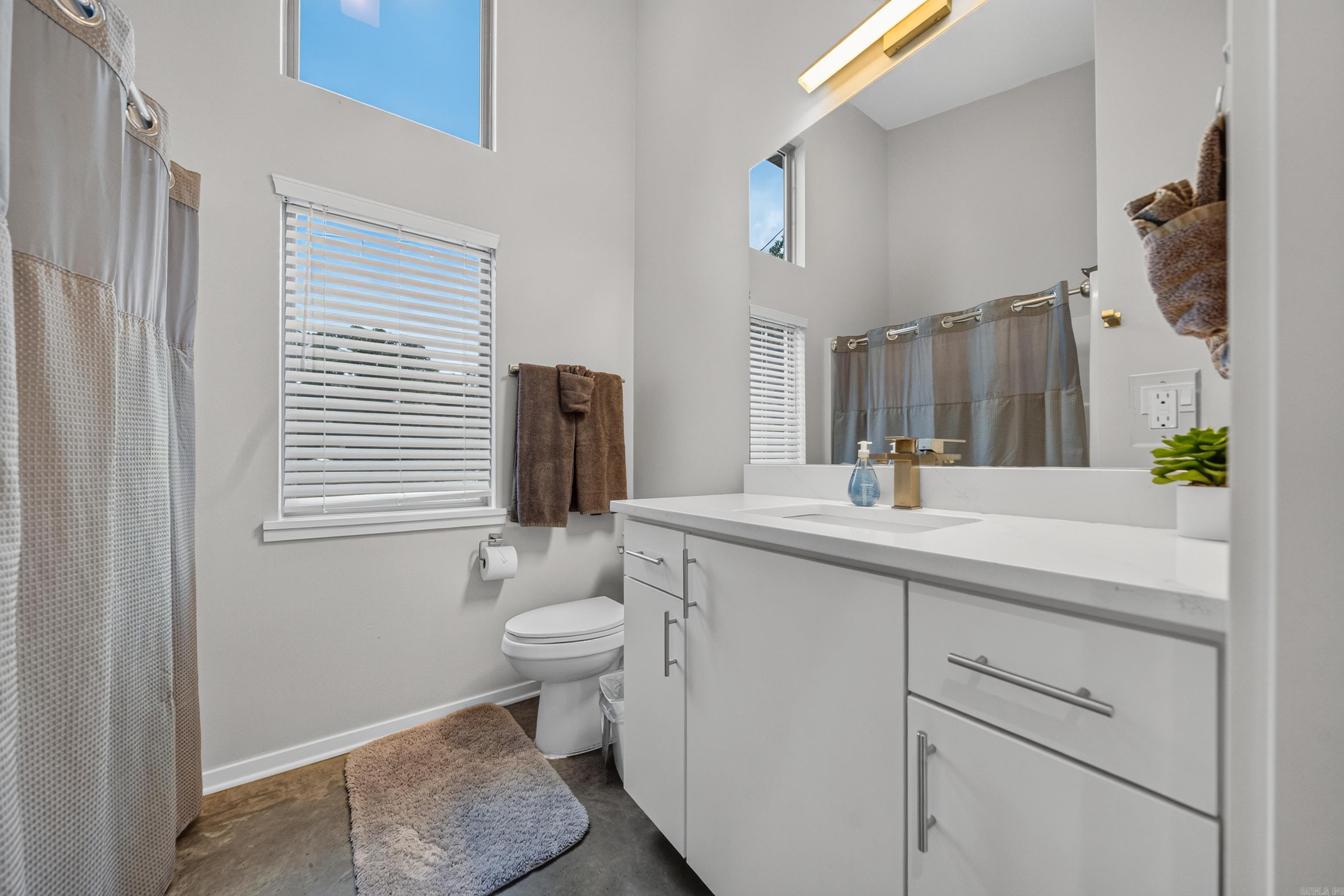 679,689,683 Little Mazarn Road Property Photo 27
