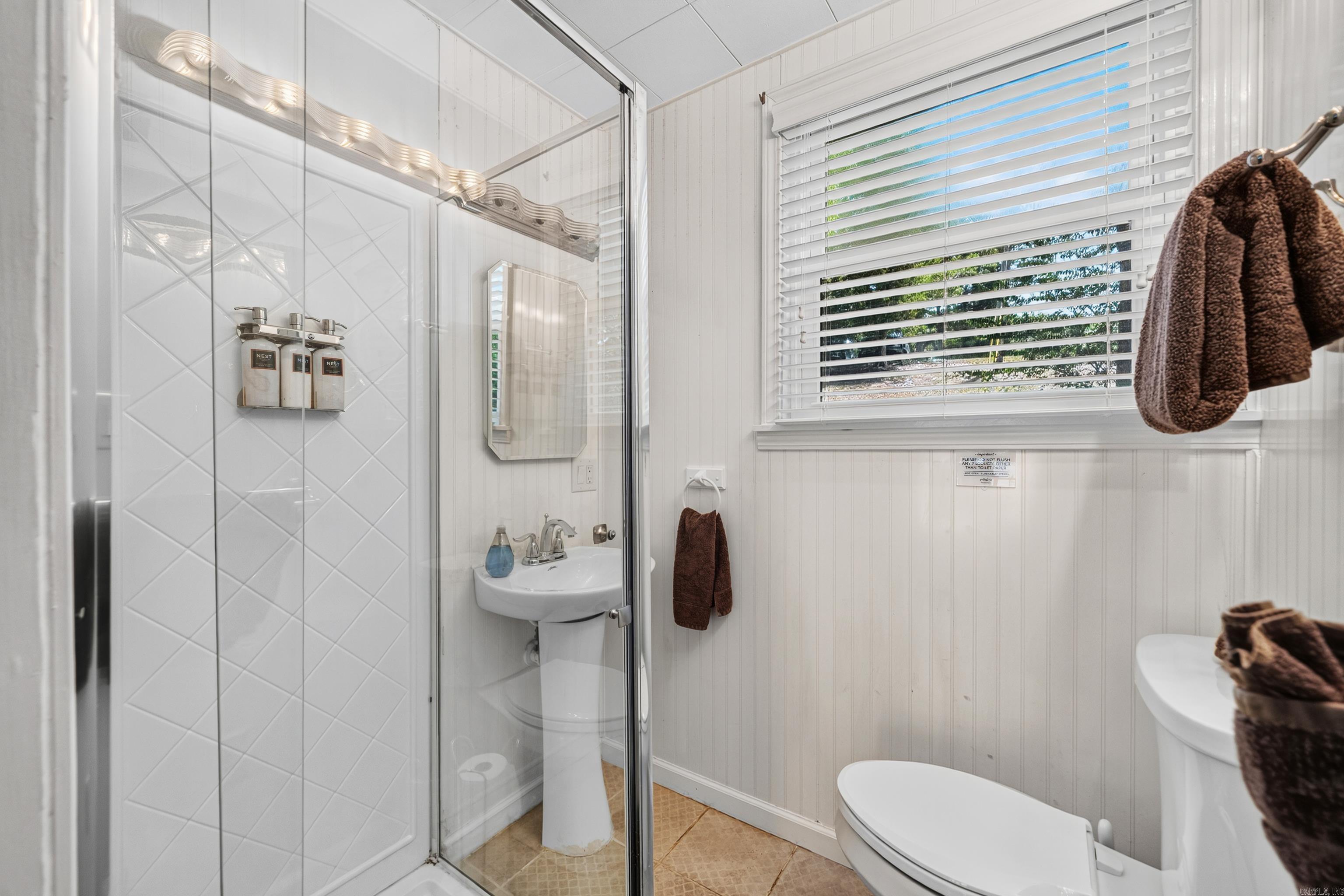 679,689,683 Little Mazarn Road Property Photo 32