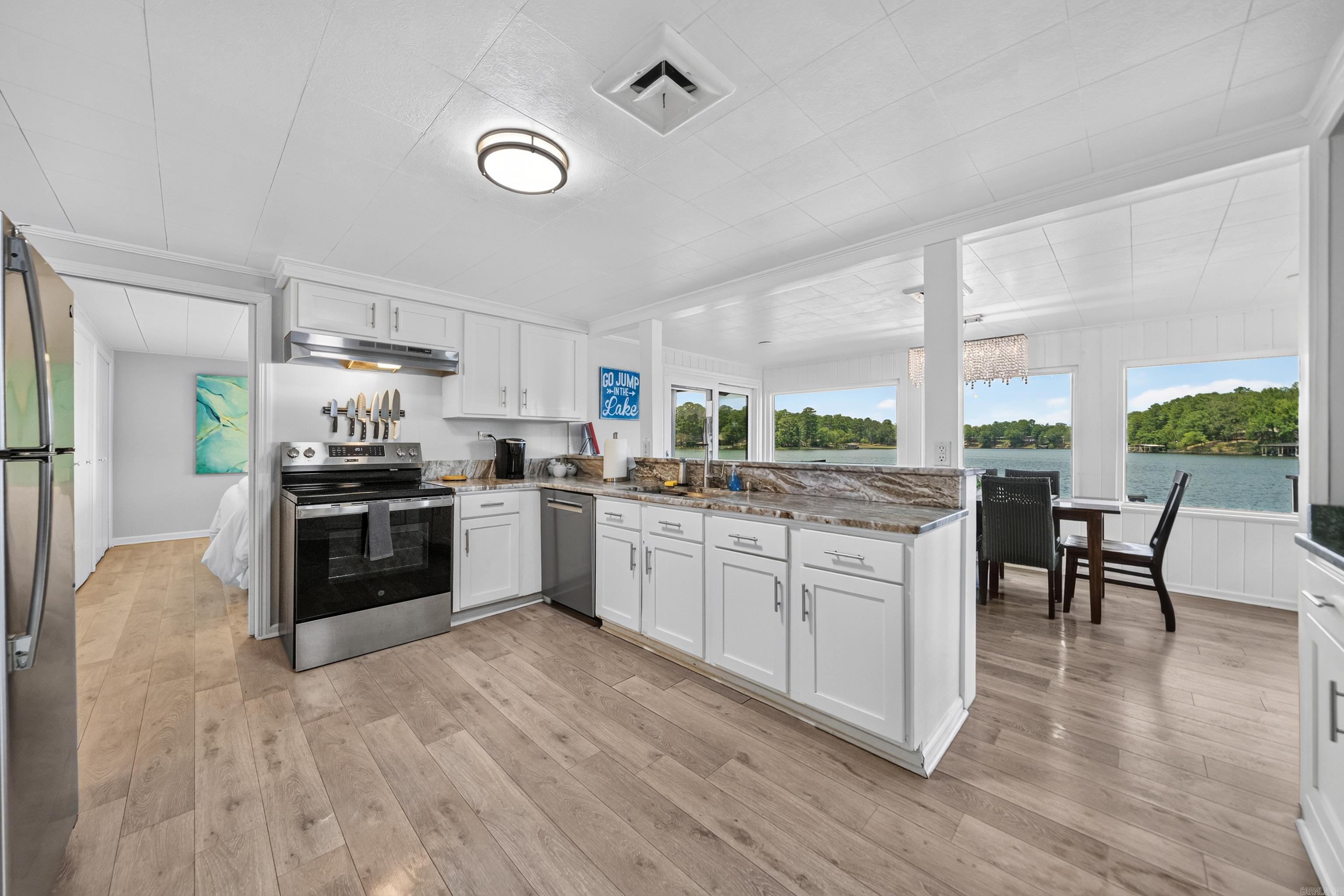 679,689,683 Little Mazarn Road Property Photo 41