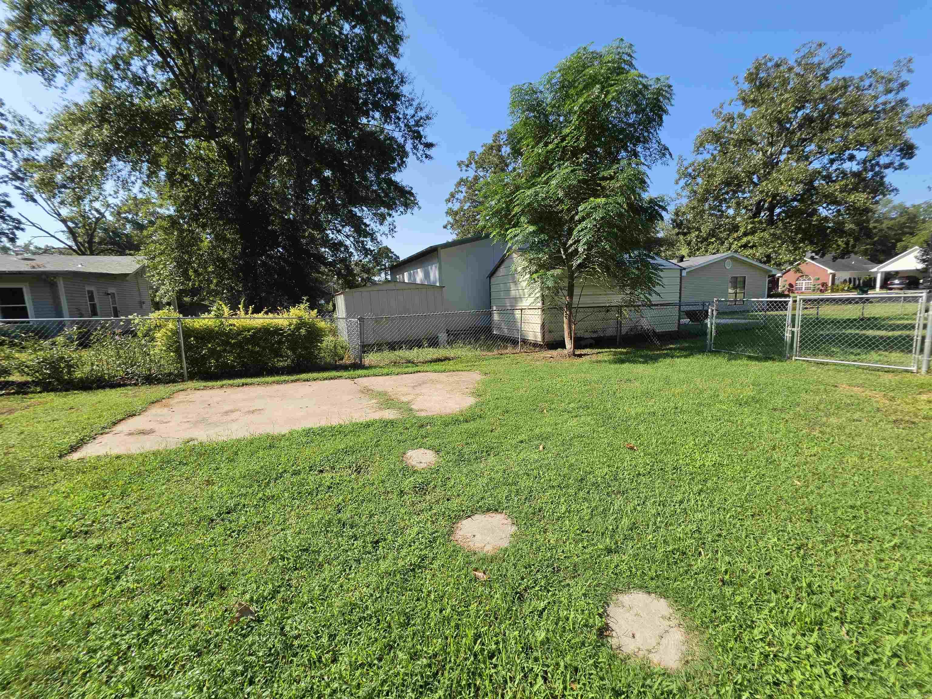 1403 Mcgehee St Property Photo 16