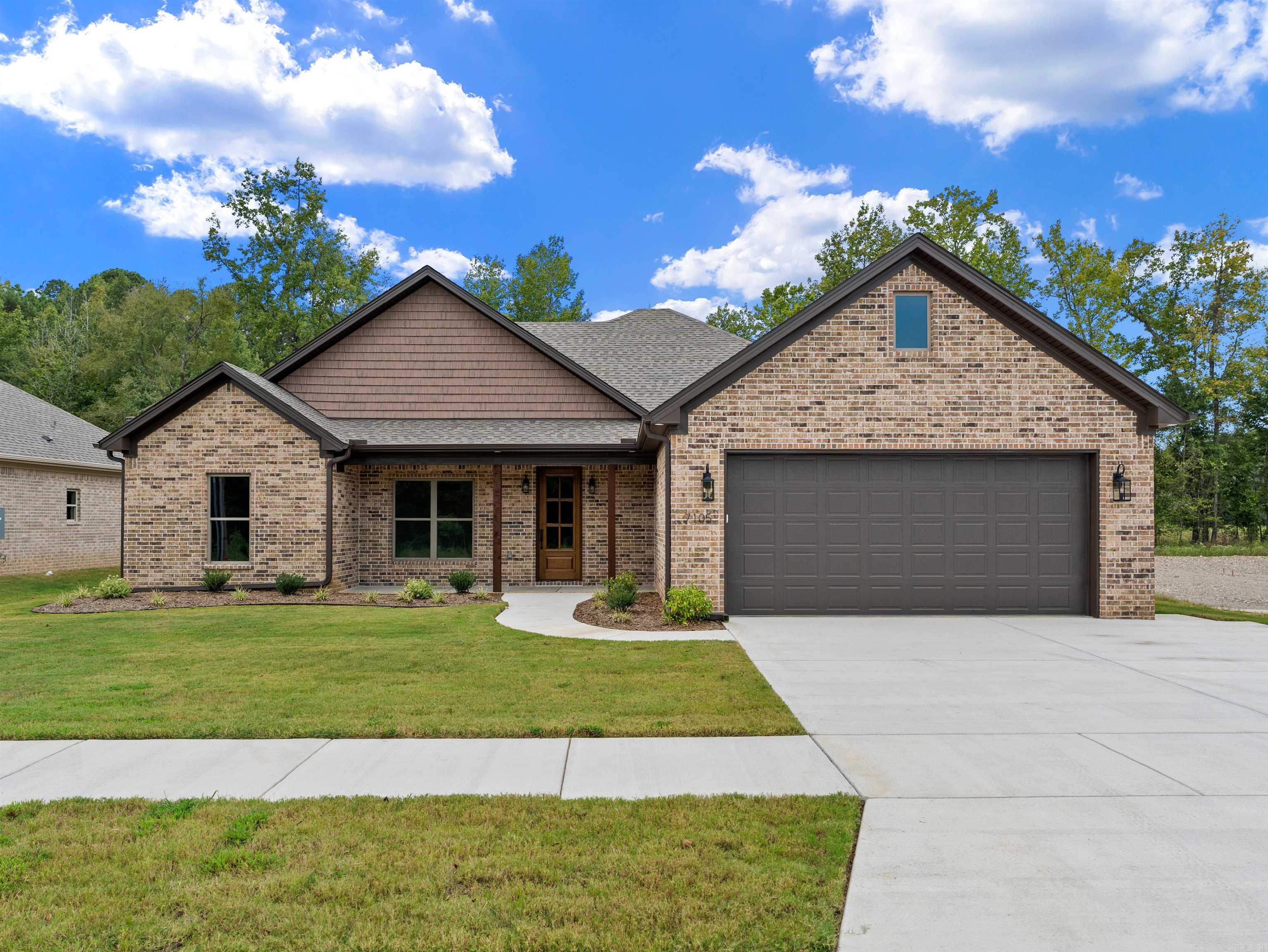 7105 Cold Creek Dr Property Photo 2