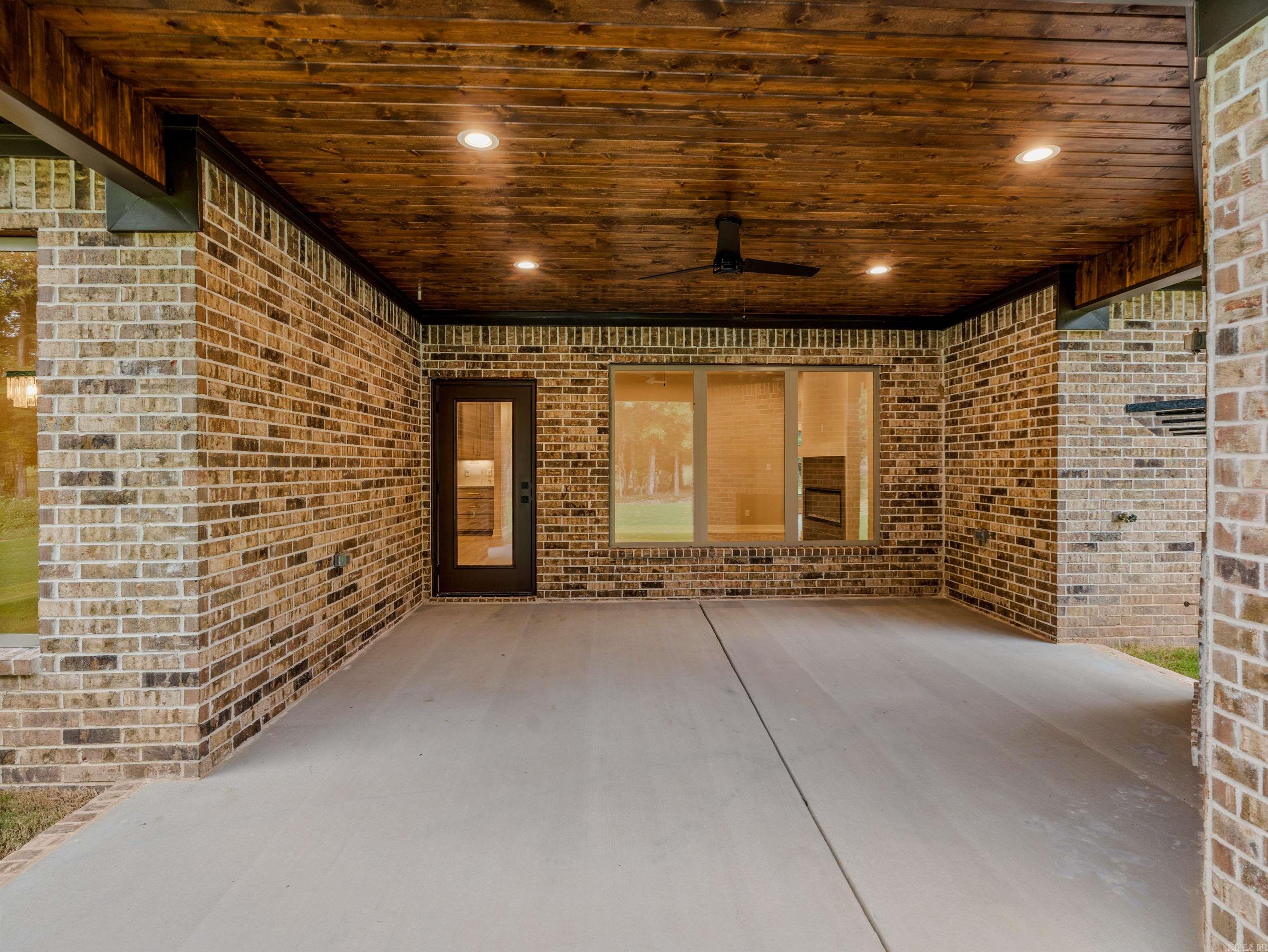 7105 Cold Creek Dr Property Photo 49