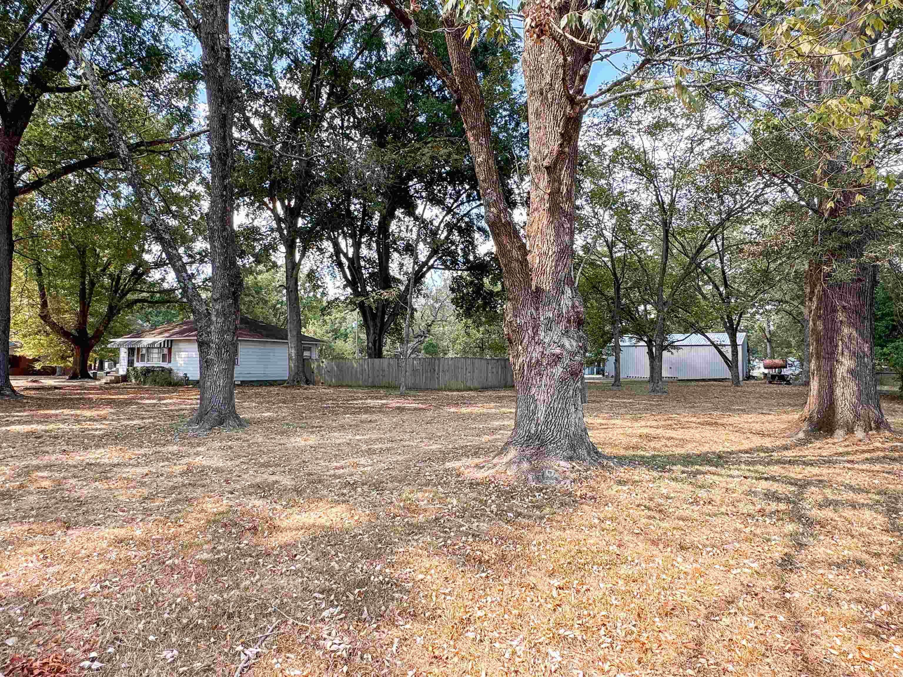 301 E 14th Street Property Photo 38