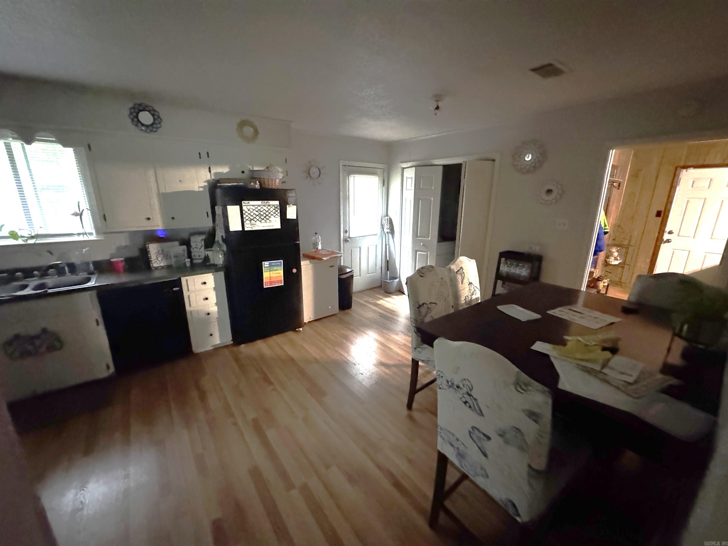 1009 Towering Oaks Dr Property Photo 8