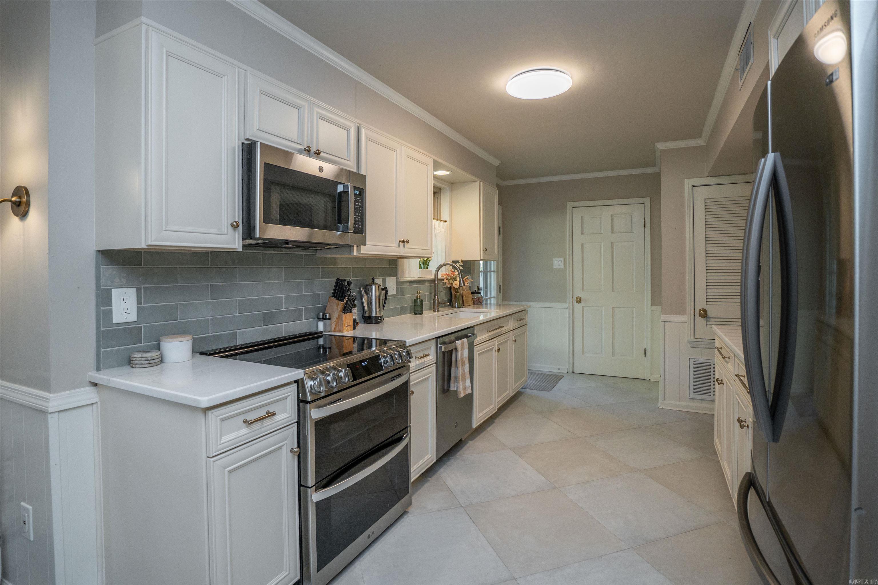 3006 Valley Park Drive Property Photo 14