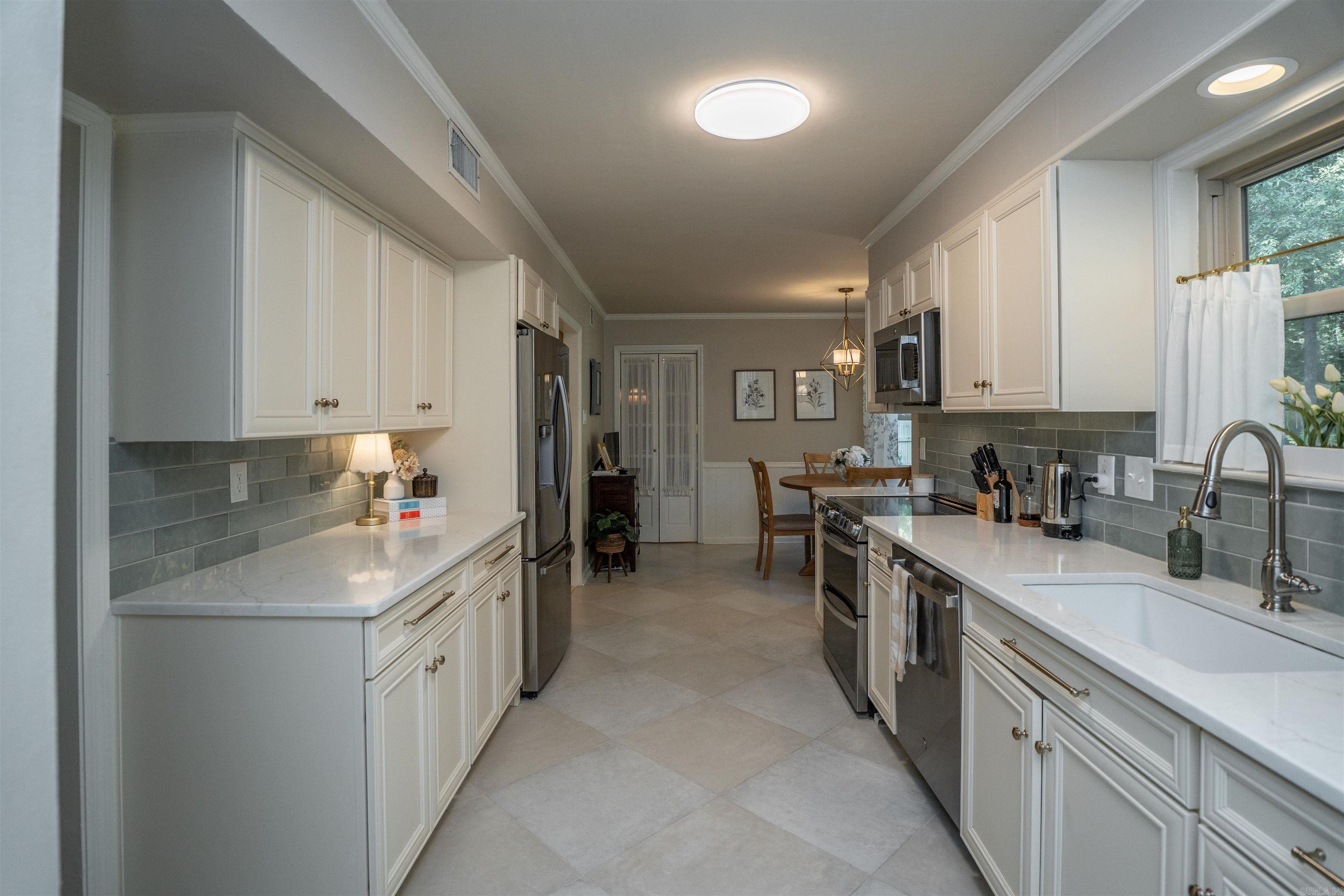 3006 Valley Park Drive Property Photo 15