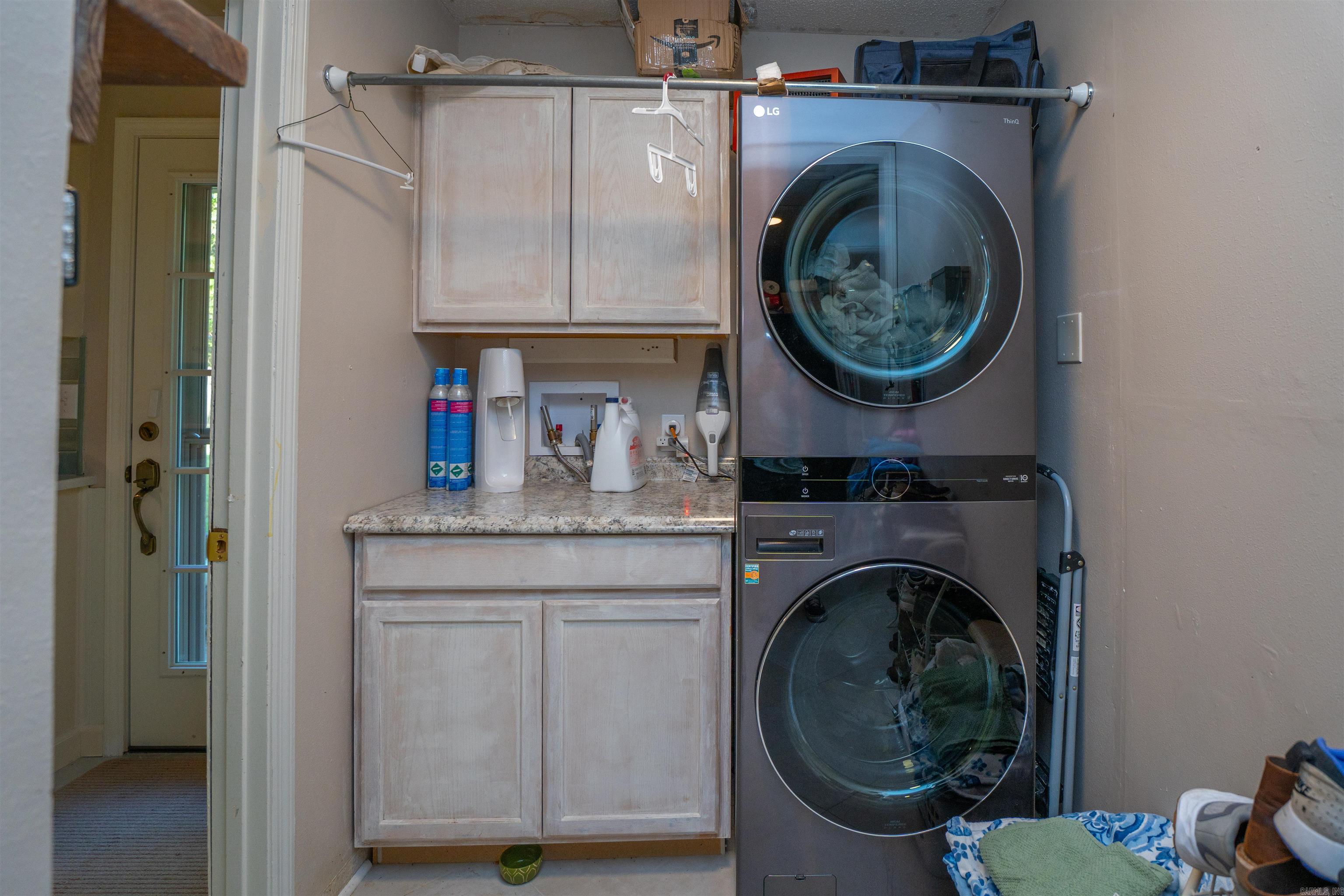 3006 Valley Park Drive Property Photo 24