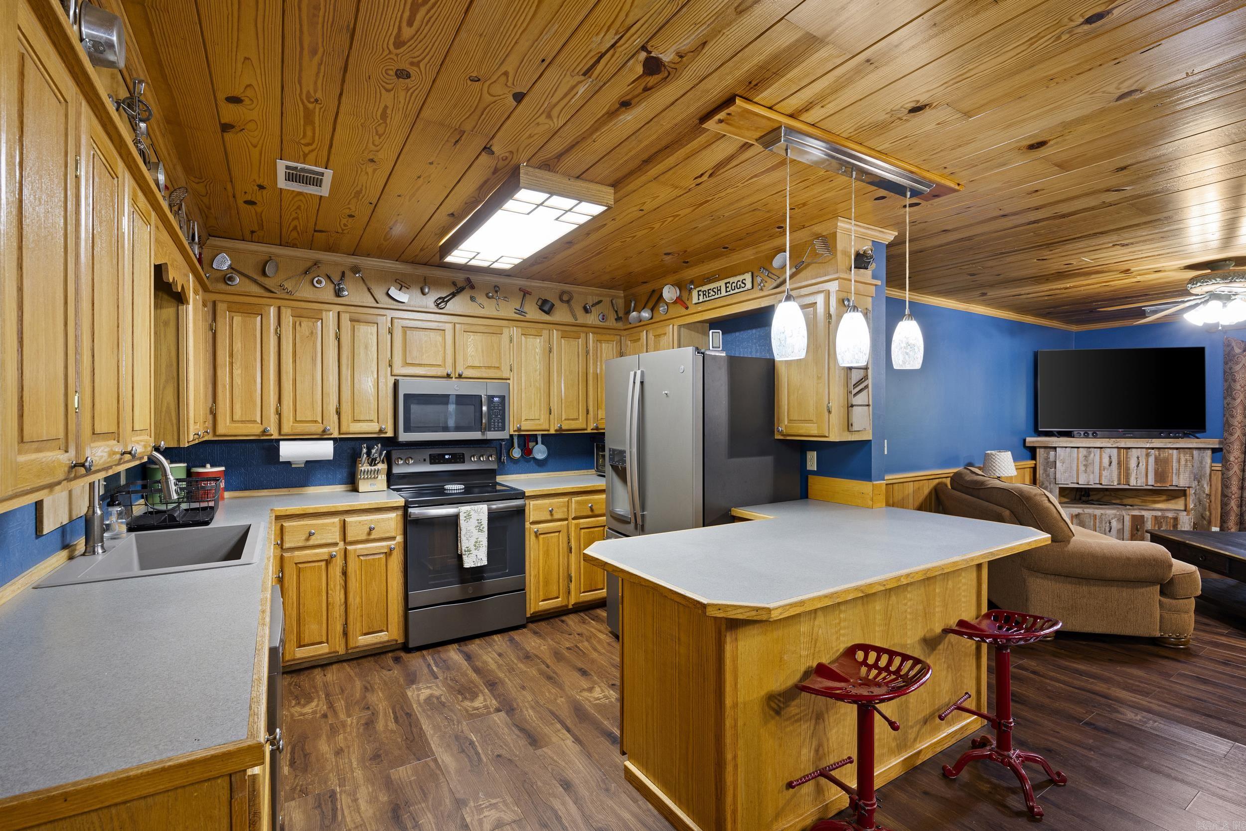 20785 Hwy 21 Property Photo 4