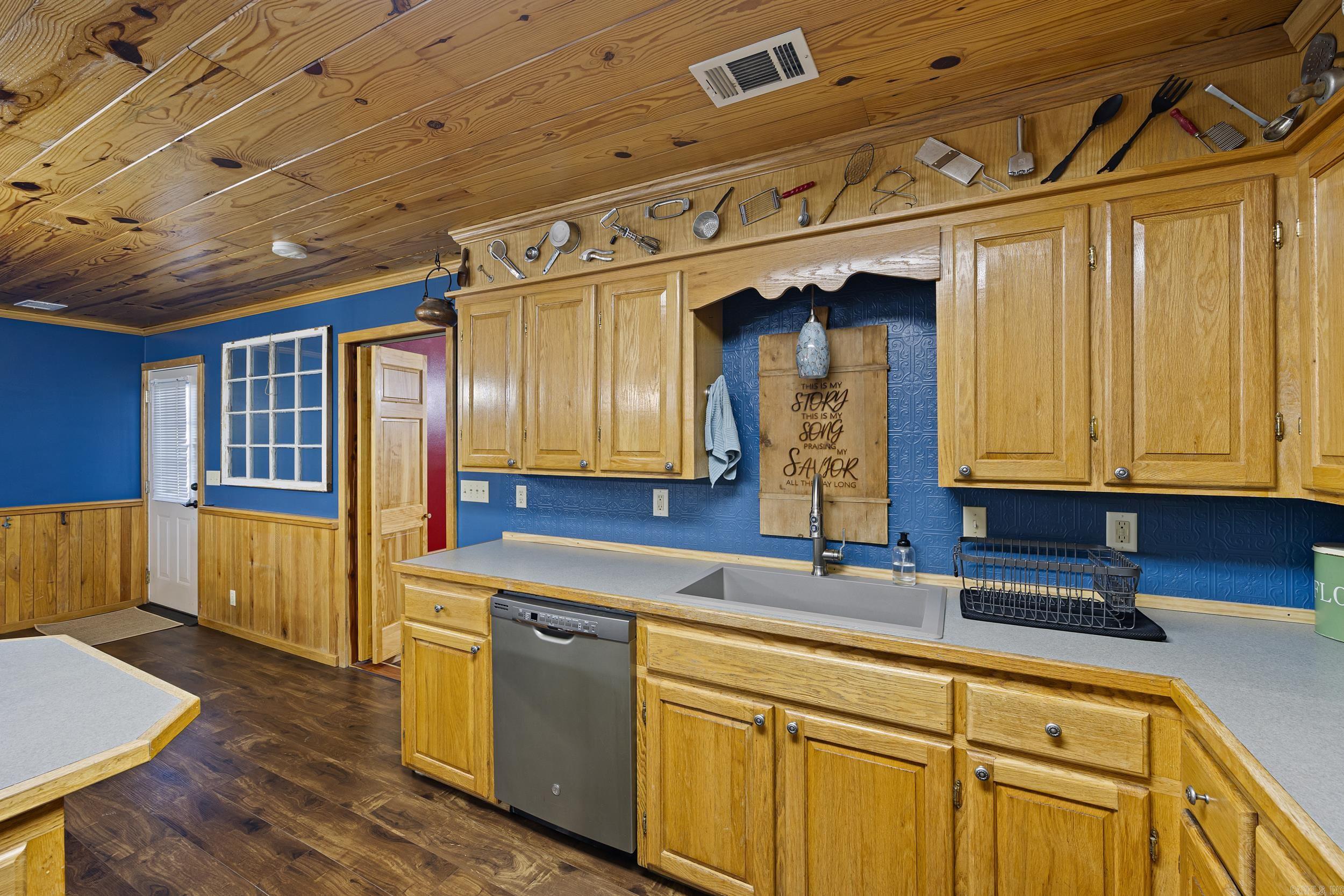 20785 Hwy 21 Property Photo 5