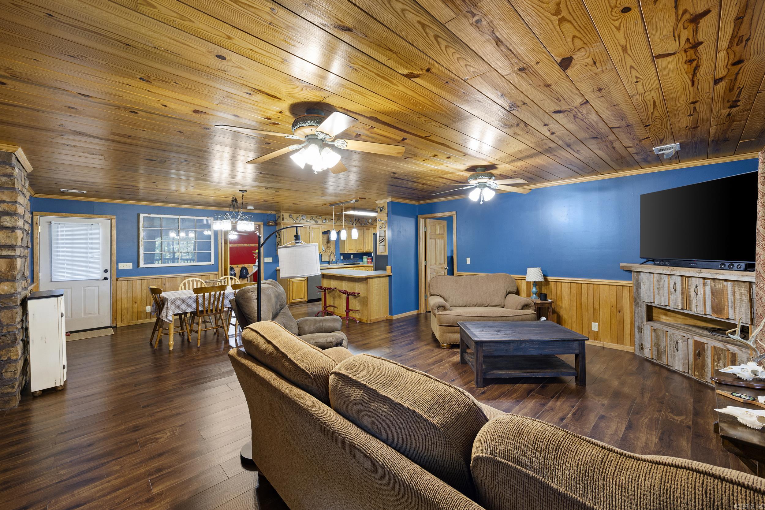 20785 Hwy 21 Property Photo 11