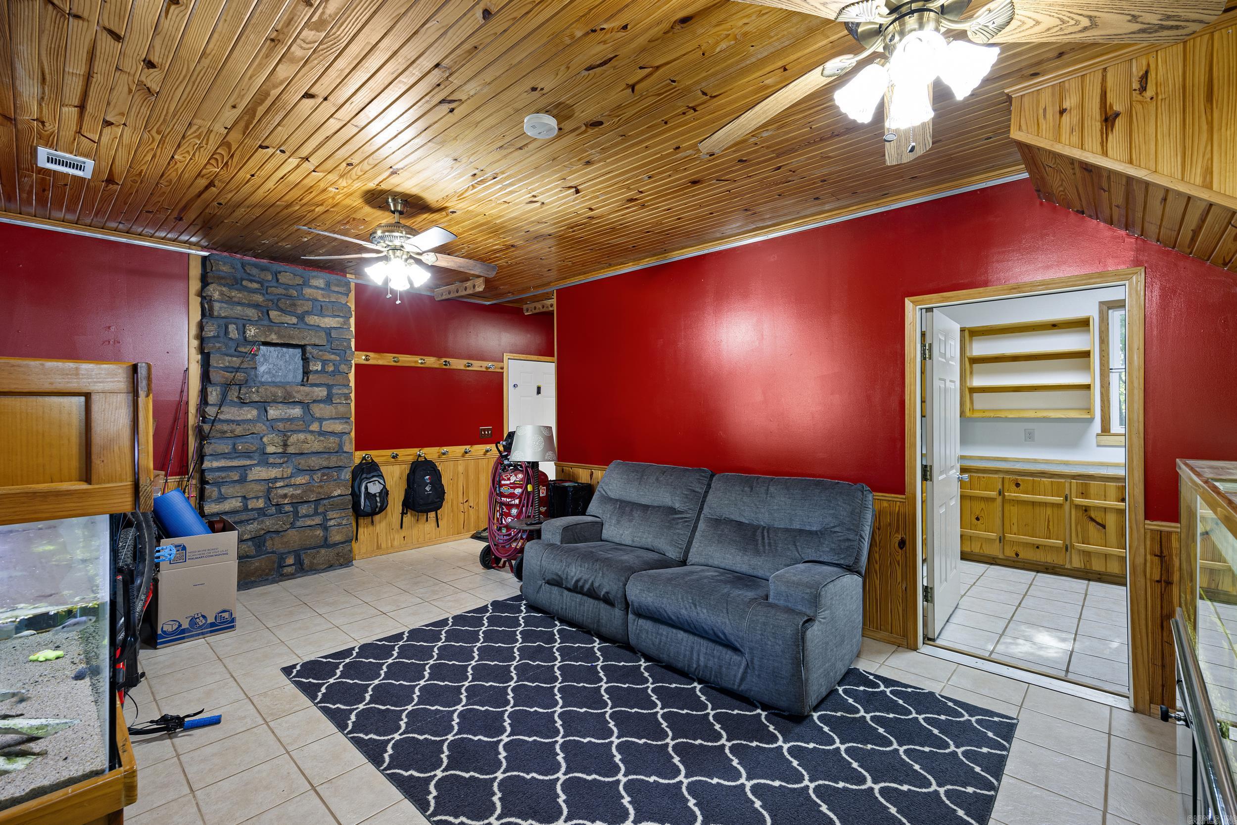 20785 Hwy 21 Property Photo 28