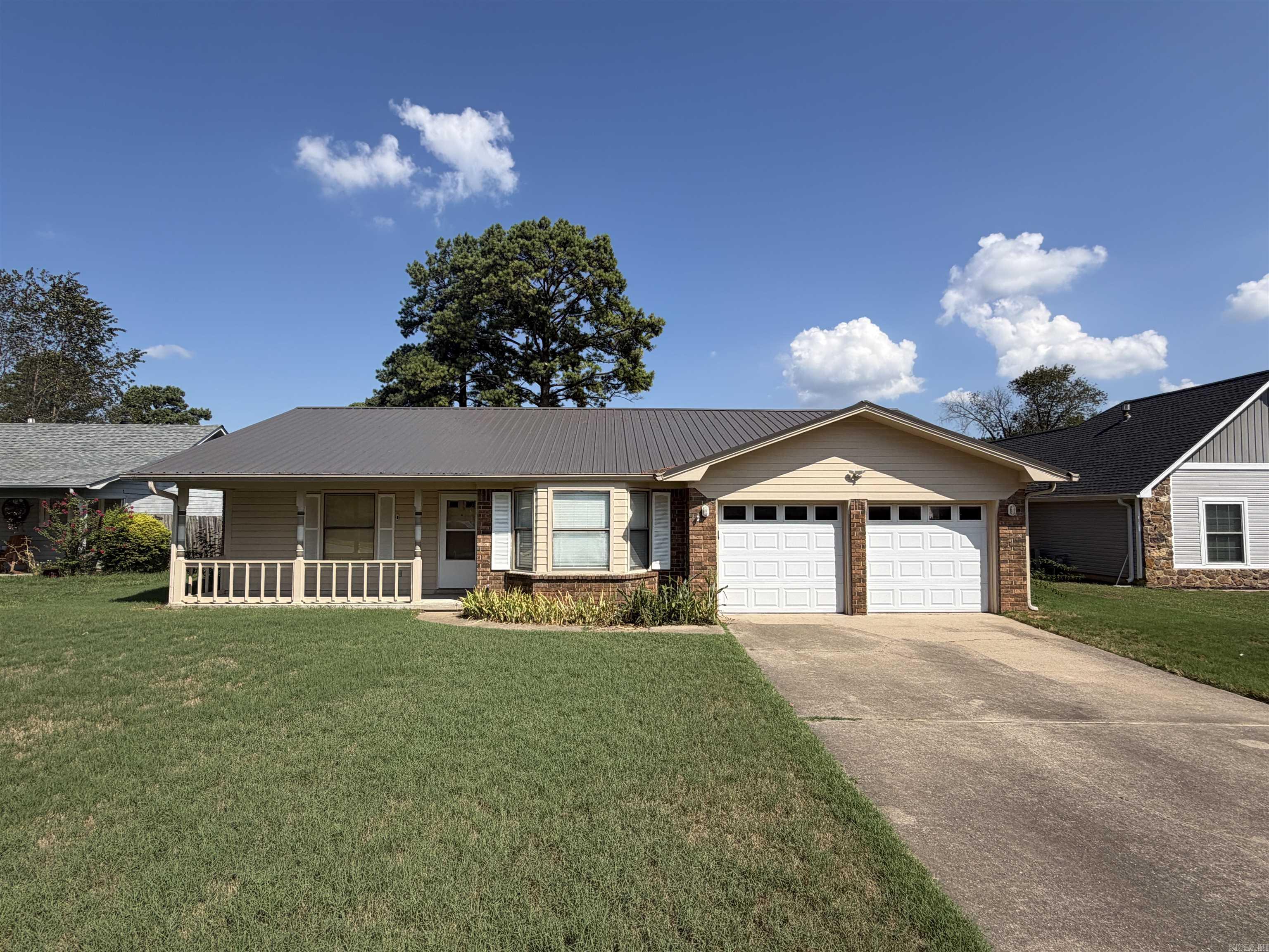 618 Nottingham Cv Property Photo 1