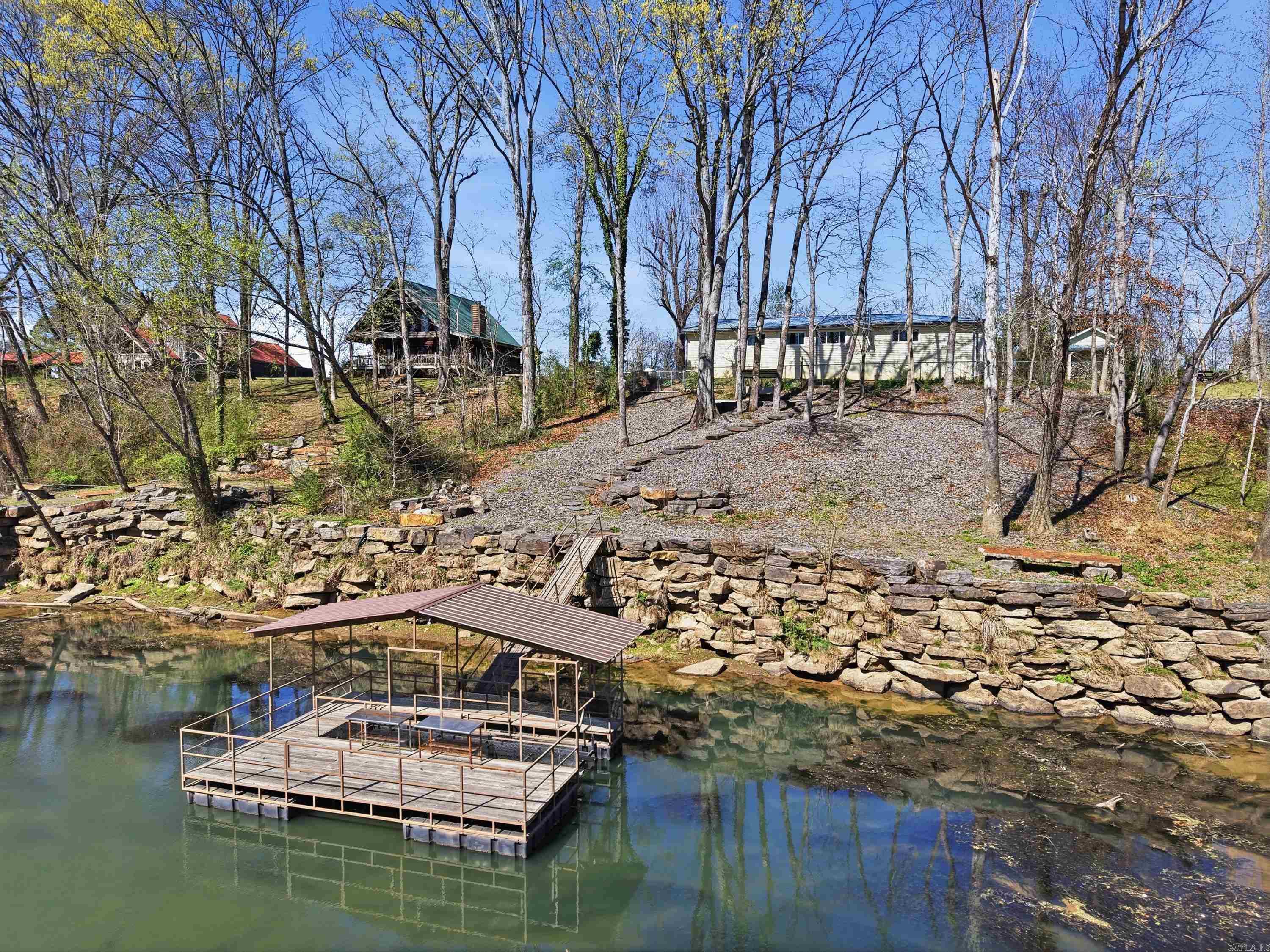 279 River Drive Est Property Photo 3