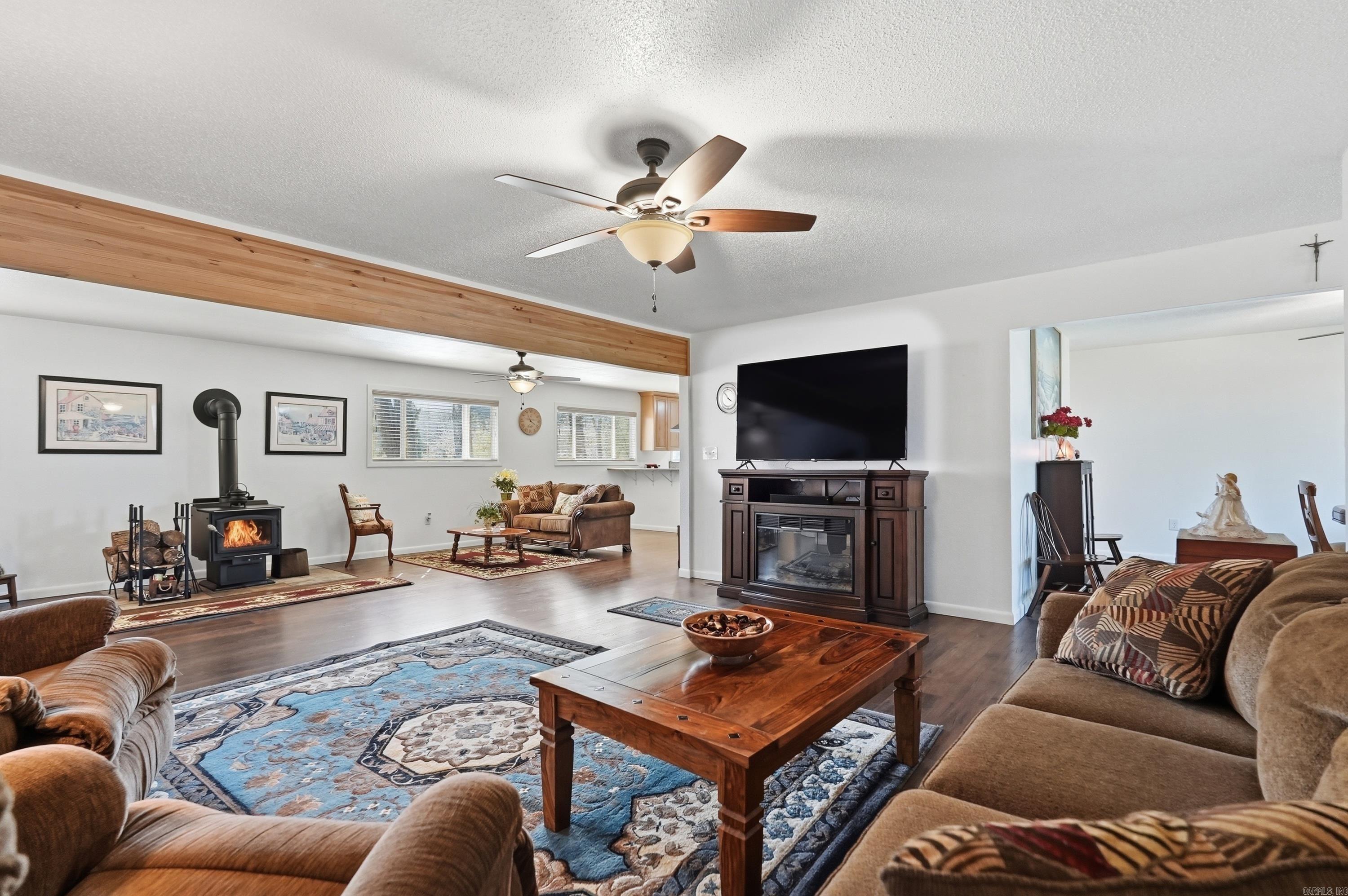 279 River Drive Est Property Photo 13